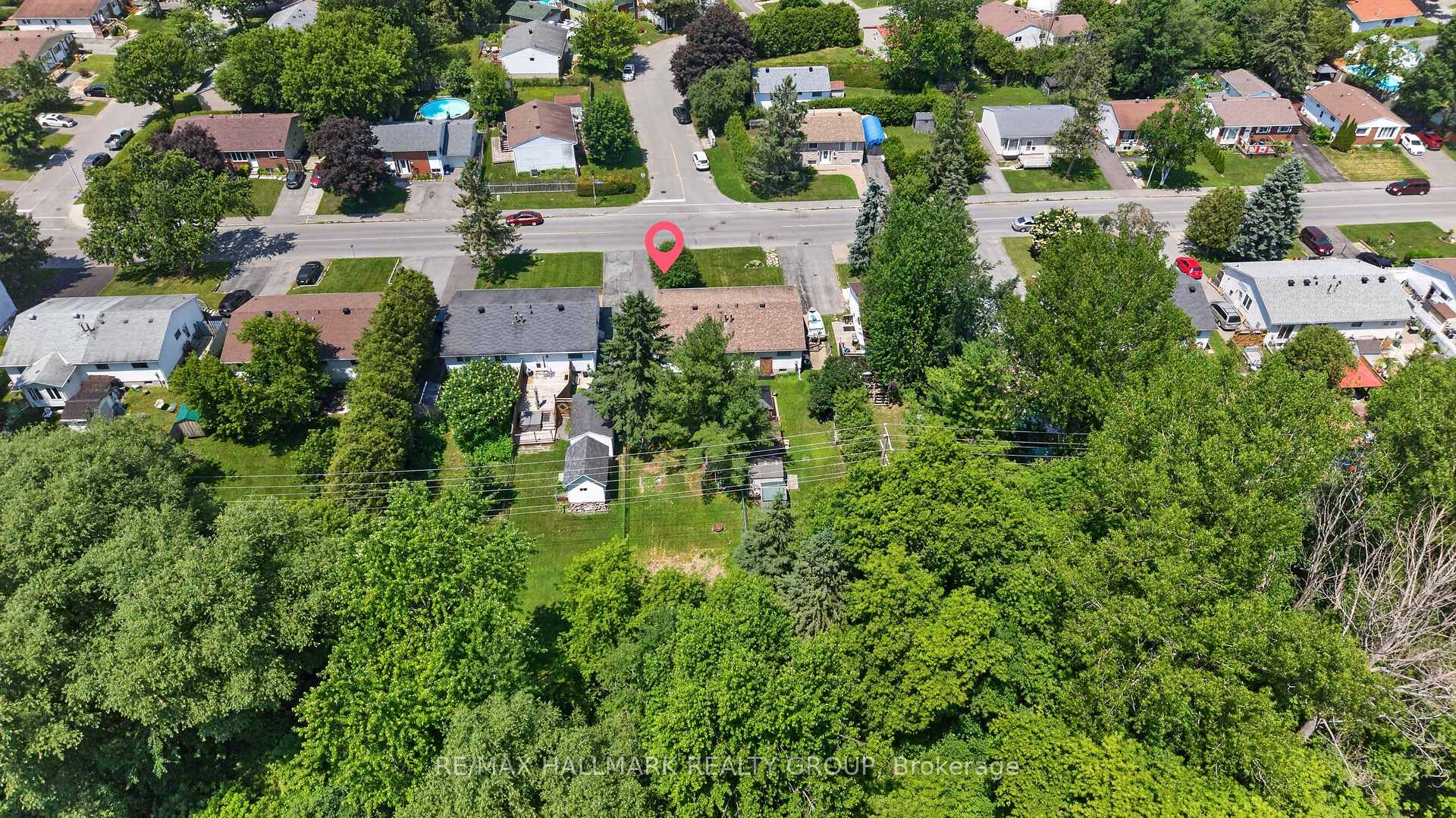 Photo 16 of 110 Glamorgan Drive, Ottawa, Kanata - Glencairn/Hazeldean — HOMEH