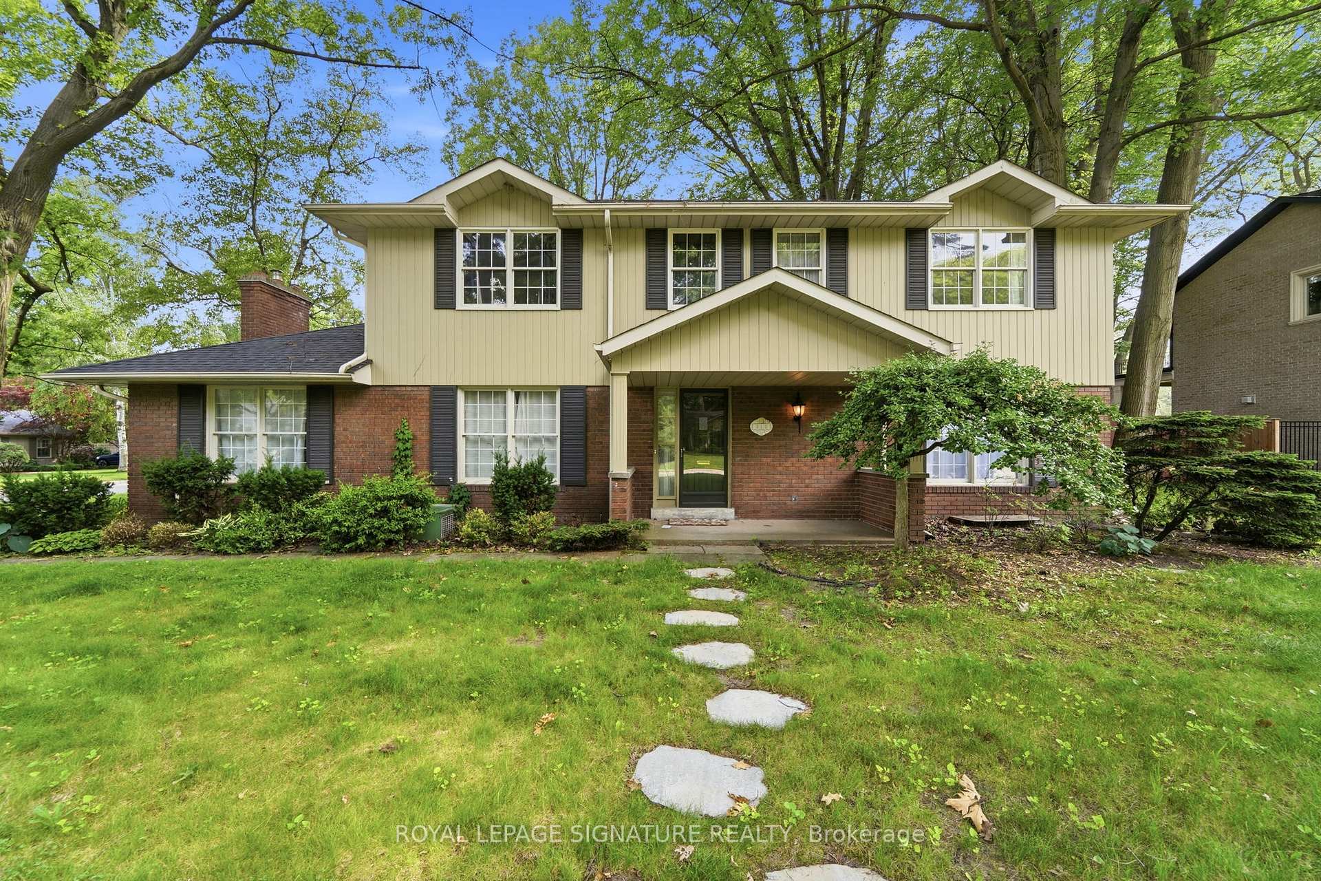 Photo 1 of 312 Dalewood Drive, Oakville, Morrison — HOMEH