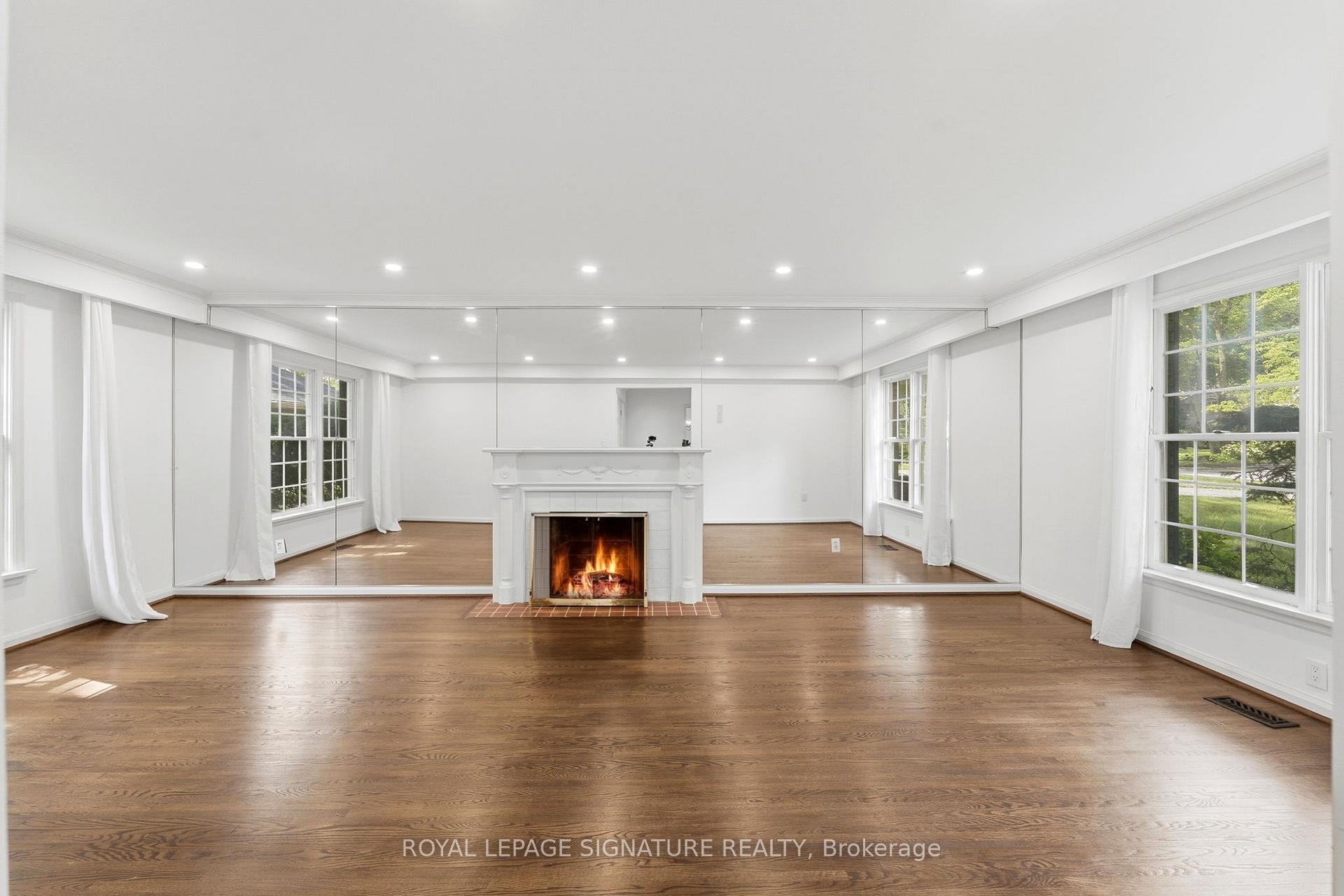 Photo 4 of 312 Dalewood Drive, Oakville, Morrison — HOMEH