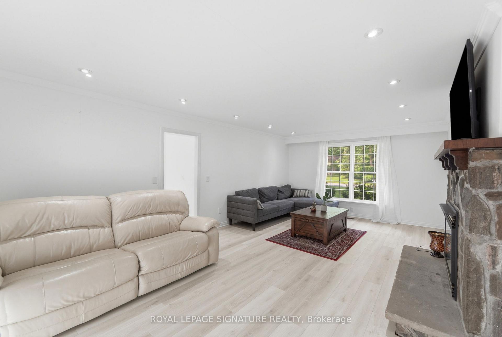 Photo 6 of 312 Dalewood Drive, Oakville, Morrison — HOMEH