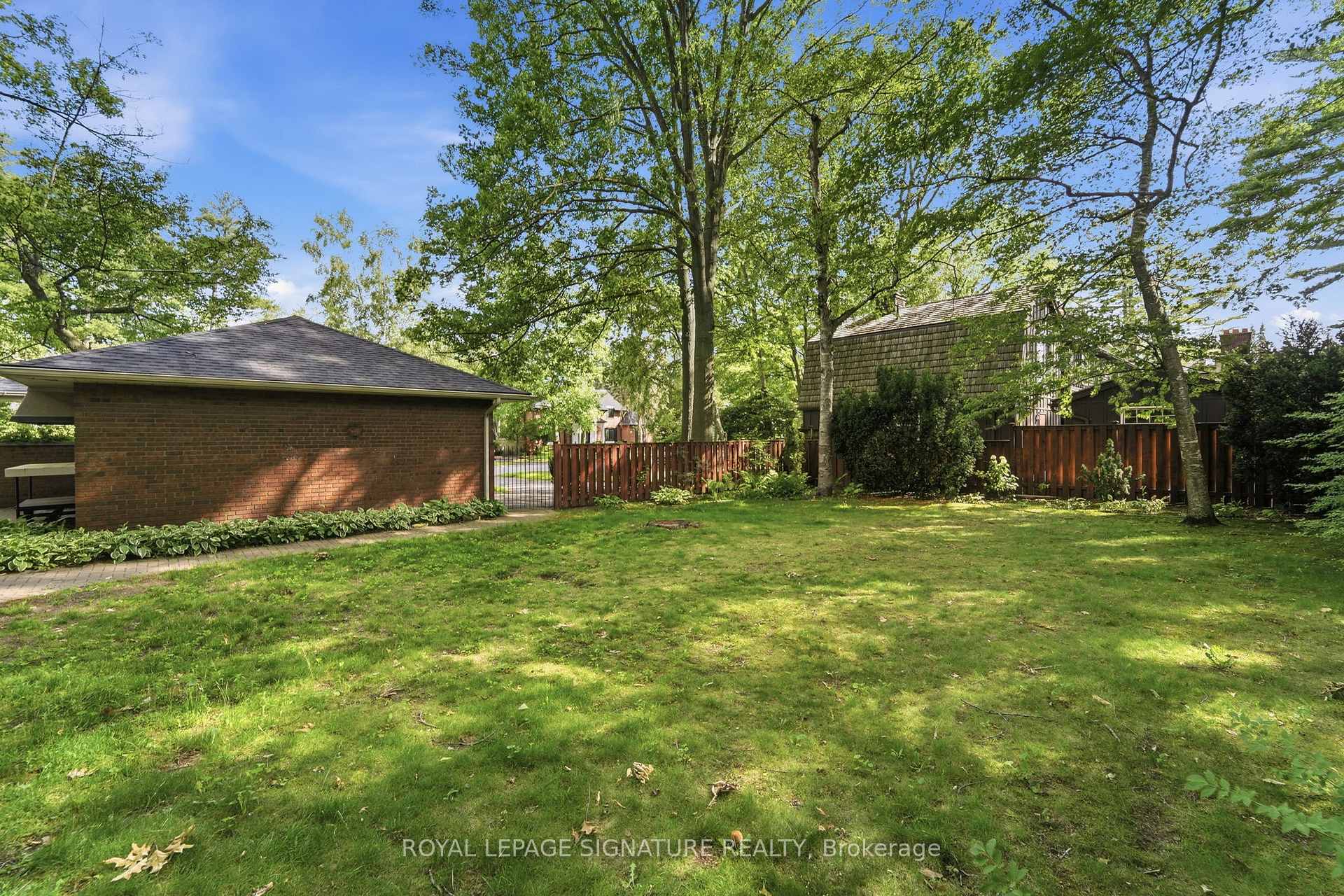 Photo 50 of 312 Dalewood Drive, Oakville, Morrison — HOMEH