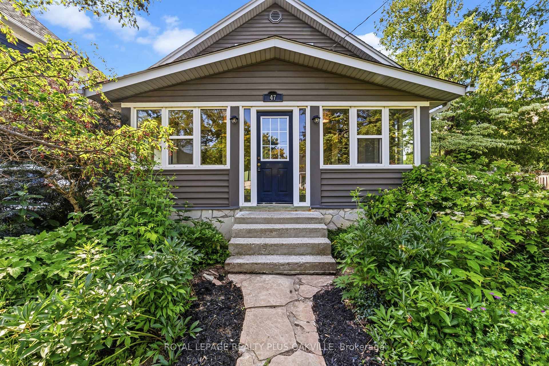Photo 1 of 47 Stewart Street, Oakville, Central — HOMEH
