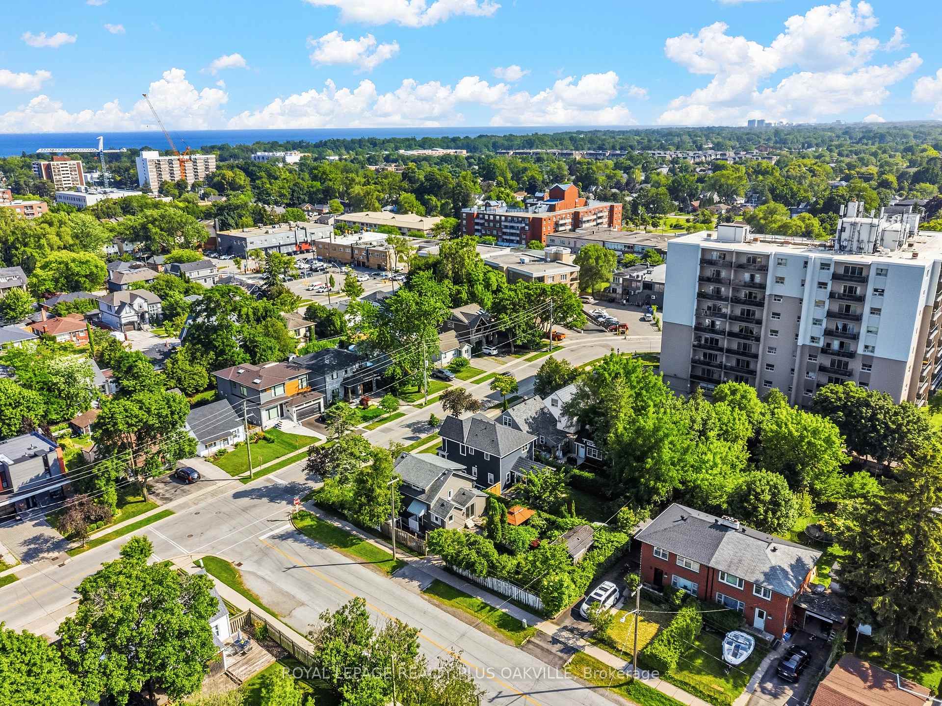 Photo 29 of 47 Stewart Street, Oakville, Central — HOMEH