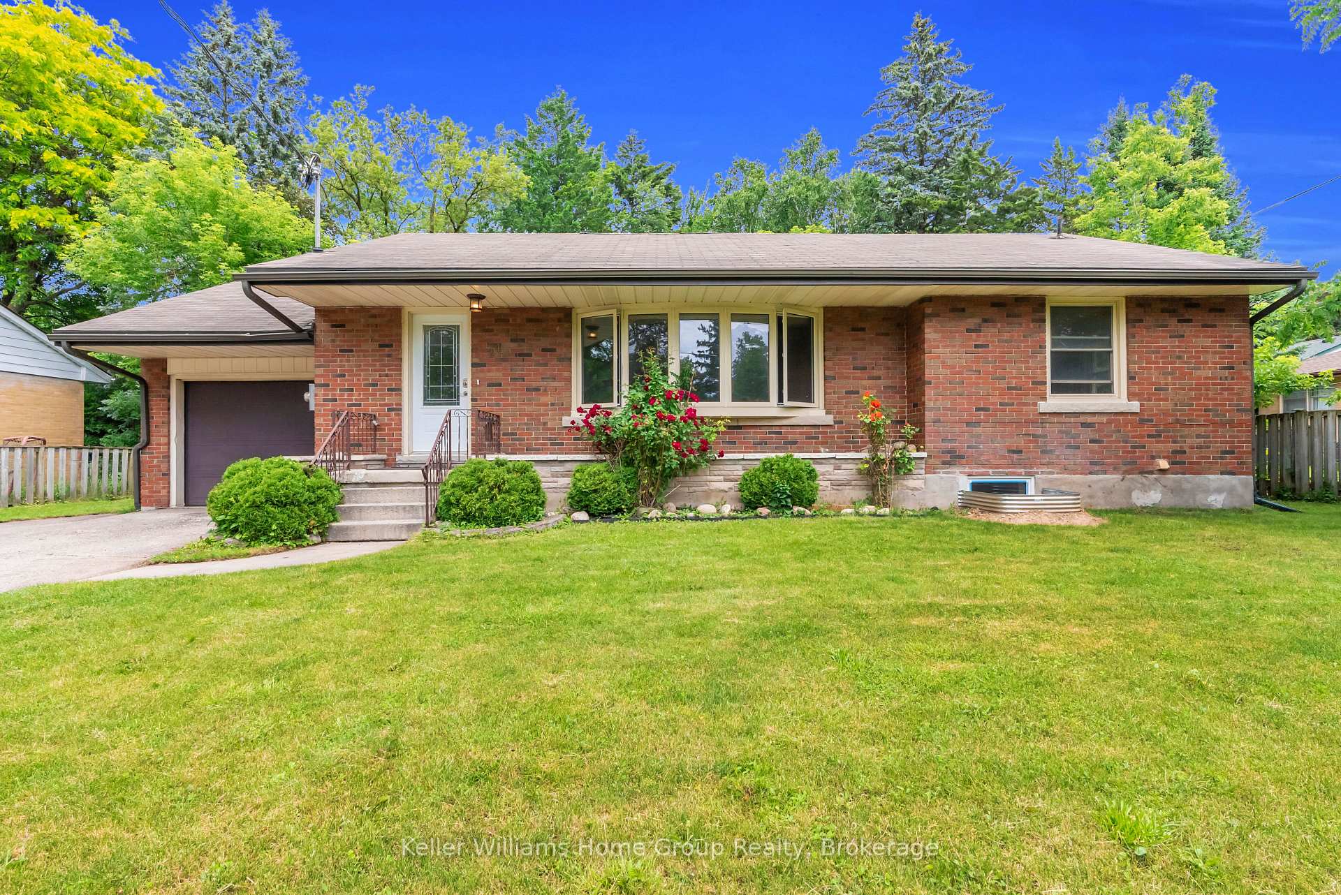 Photo 6 of 24 Caledonia Street, Guelph, Dovercliffe Park/Old University — HOMEH