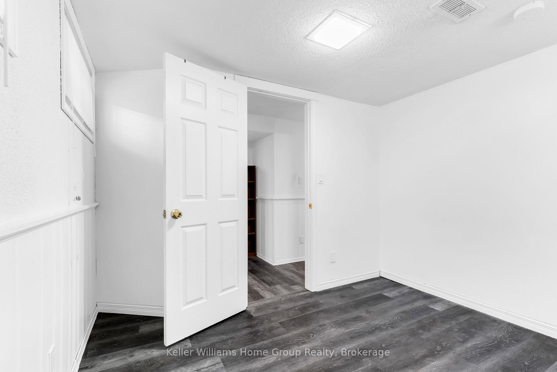 Photo 32 of 24 Caledonia Street, Guelph, Dovercliffe Park/Old University — HOMEH