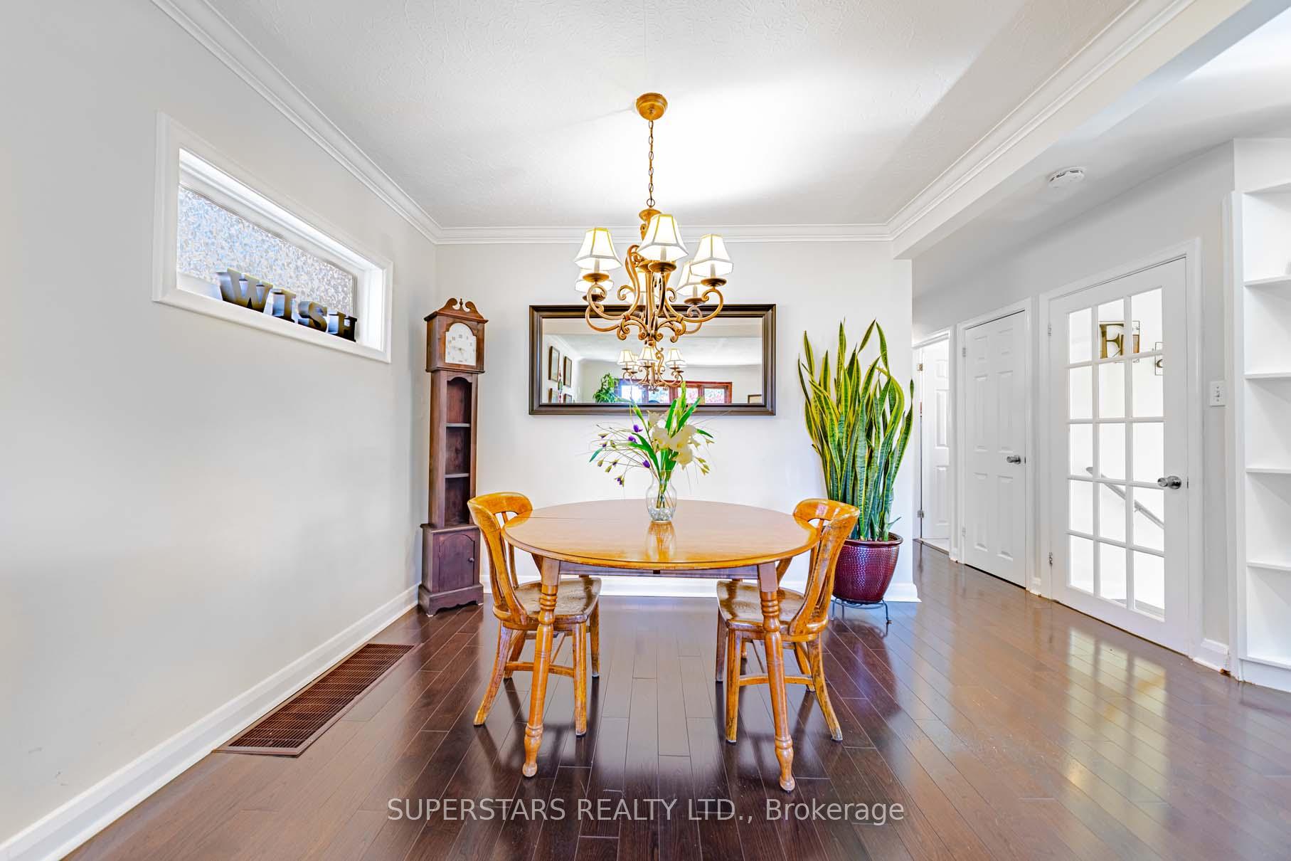 Photo 11 of 237 Ellington Drive, Scarborough, Wexford-Maryvale — HOMEH