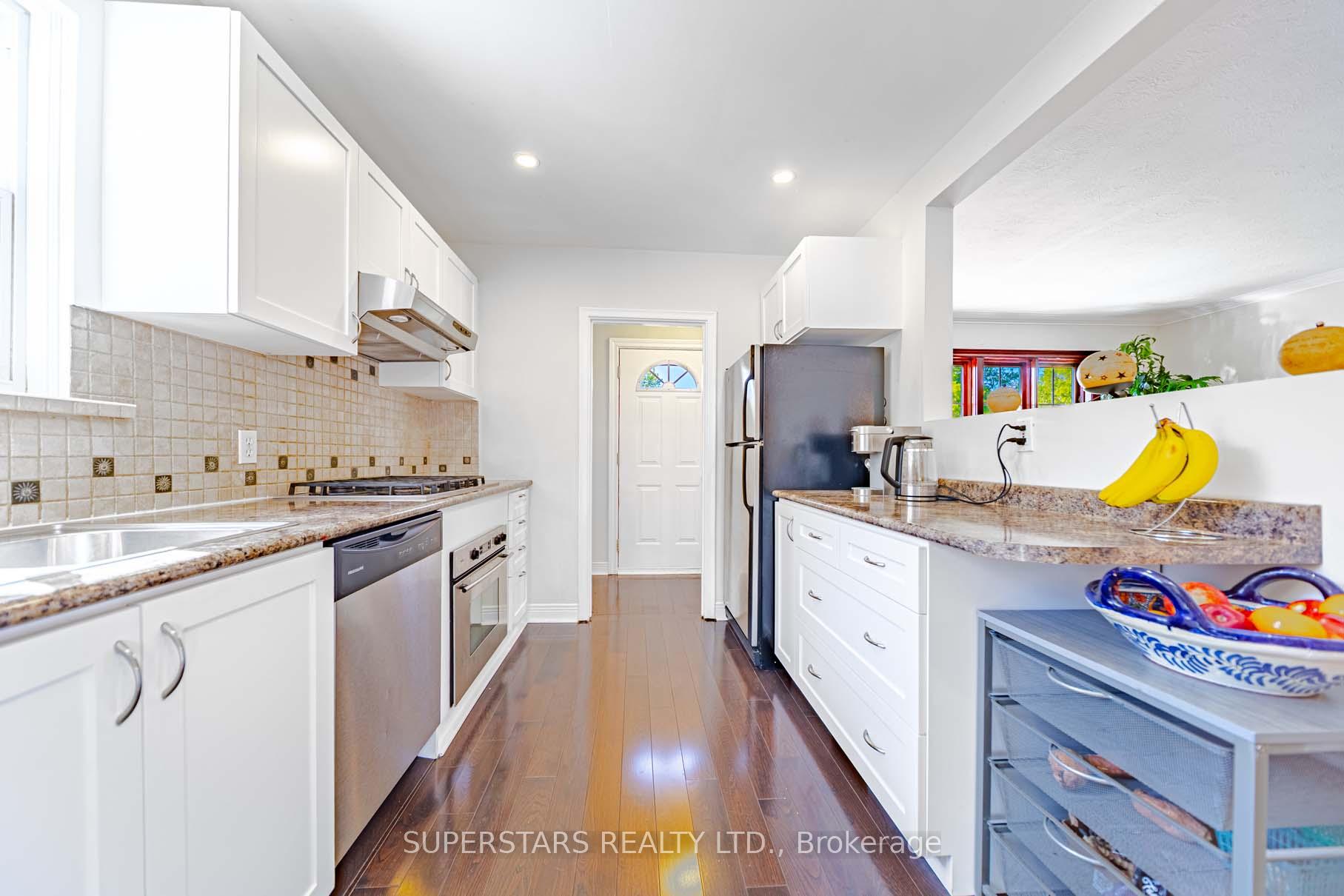 Photo 14 of 237 Ellington Drive, Scarborough, Wexford-Maryvale — HOMEH