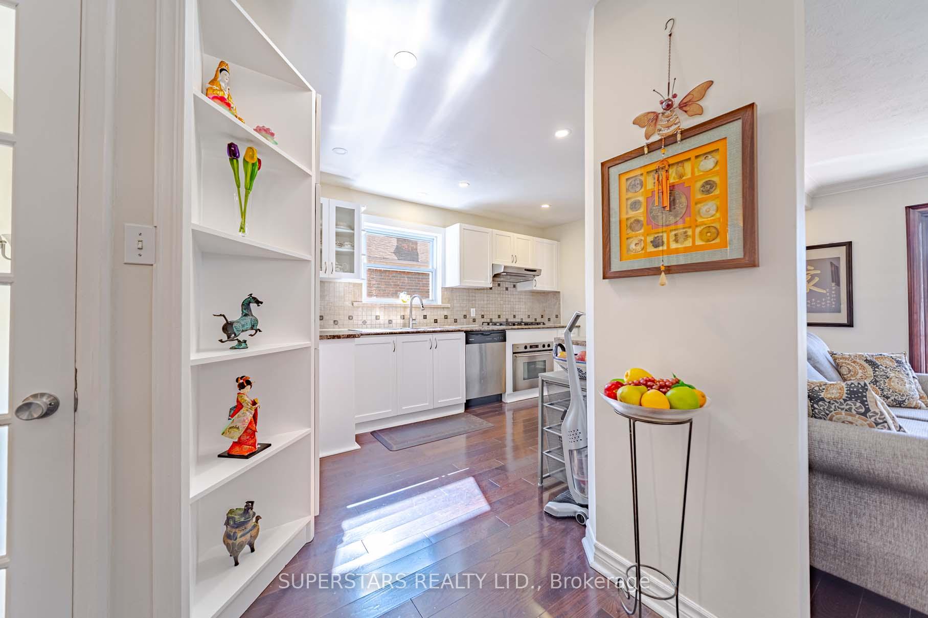 Photo 16 of 237 Ellington Drive, Scarborough, Wexford-Maryvale — HOMEH