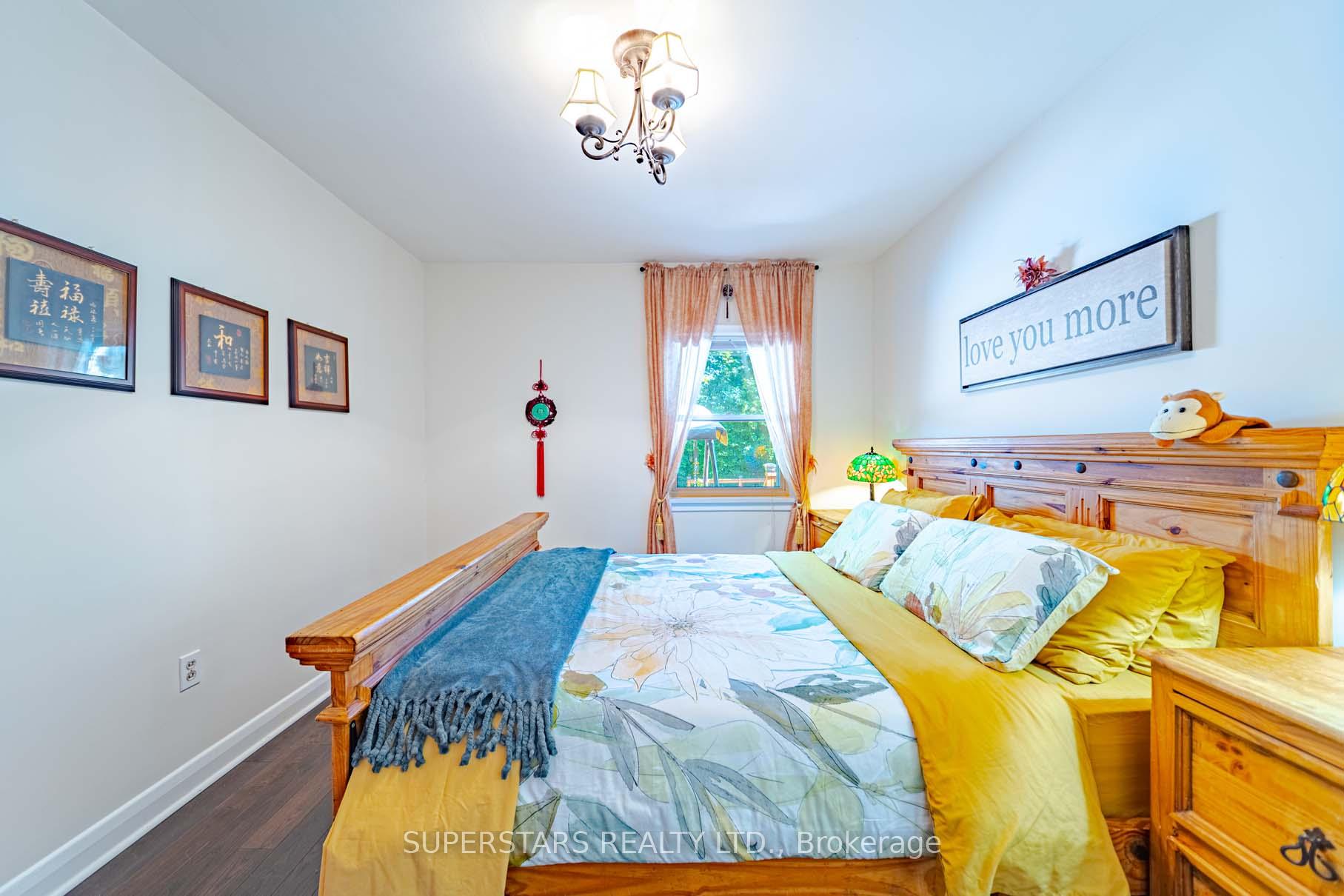 Photo 18 of 237 Ellington Drive, Scarborough, Wexford-Maryvale — HOMEH