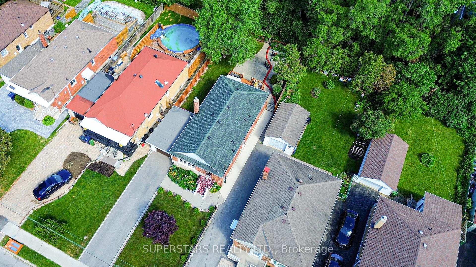 Photo 41 of 237 Ellington Drive, Scarborough, Wexford-Maryvale — HOMEH