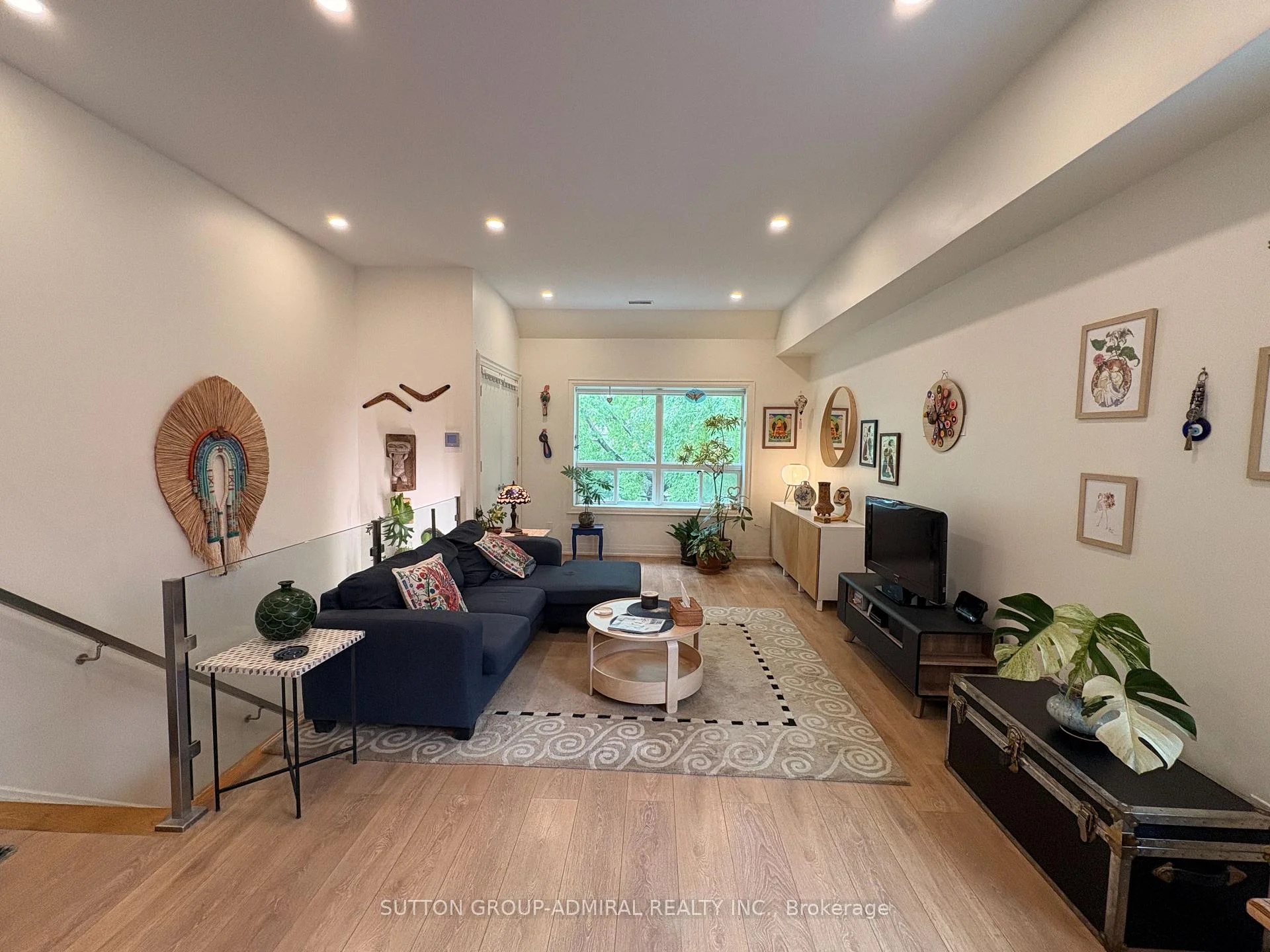 Photo 6 of Unit 2, 347 Northcliffe Boulevard, Toronto, Oakwood Village — HOMEH
