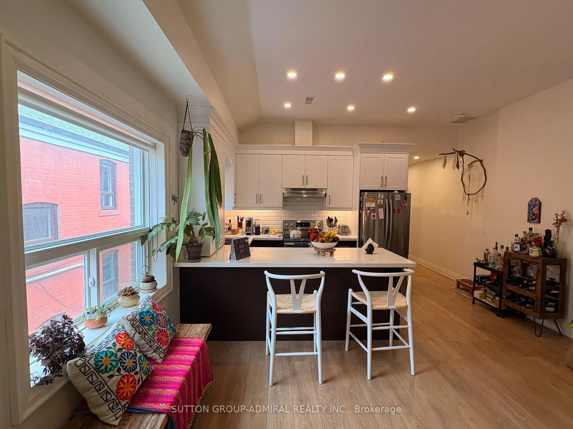 Photo 8 of Unit 2, 347 Northcliffe Boulevard, Toronto, Oakwood Village — HOMEH