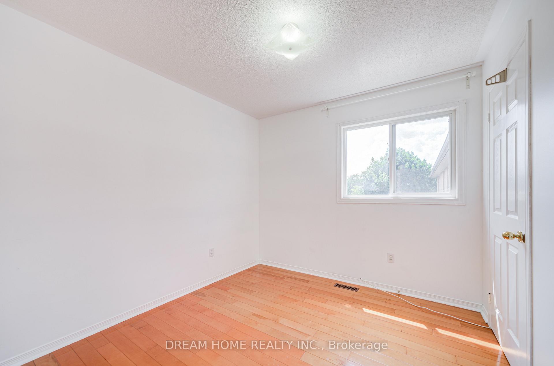 Photo 28 of 91 Briar Path Lane, Markham, Berczy — HOMEH