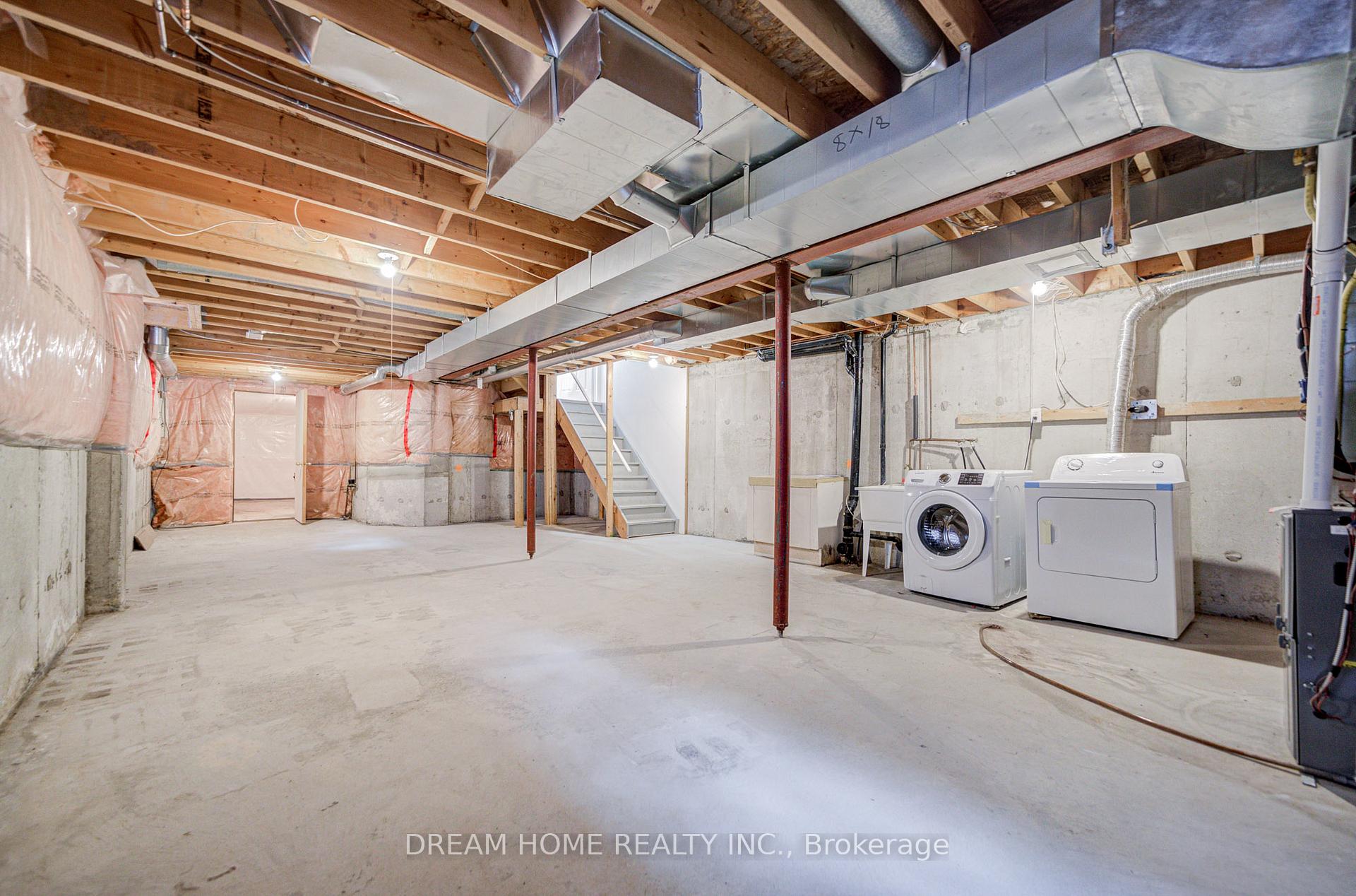 Photo 32 of 91 Briar Path Lane, Markham, Berczy — HOMEH