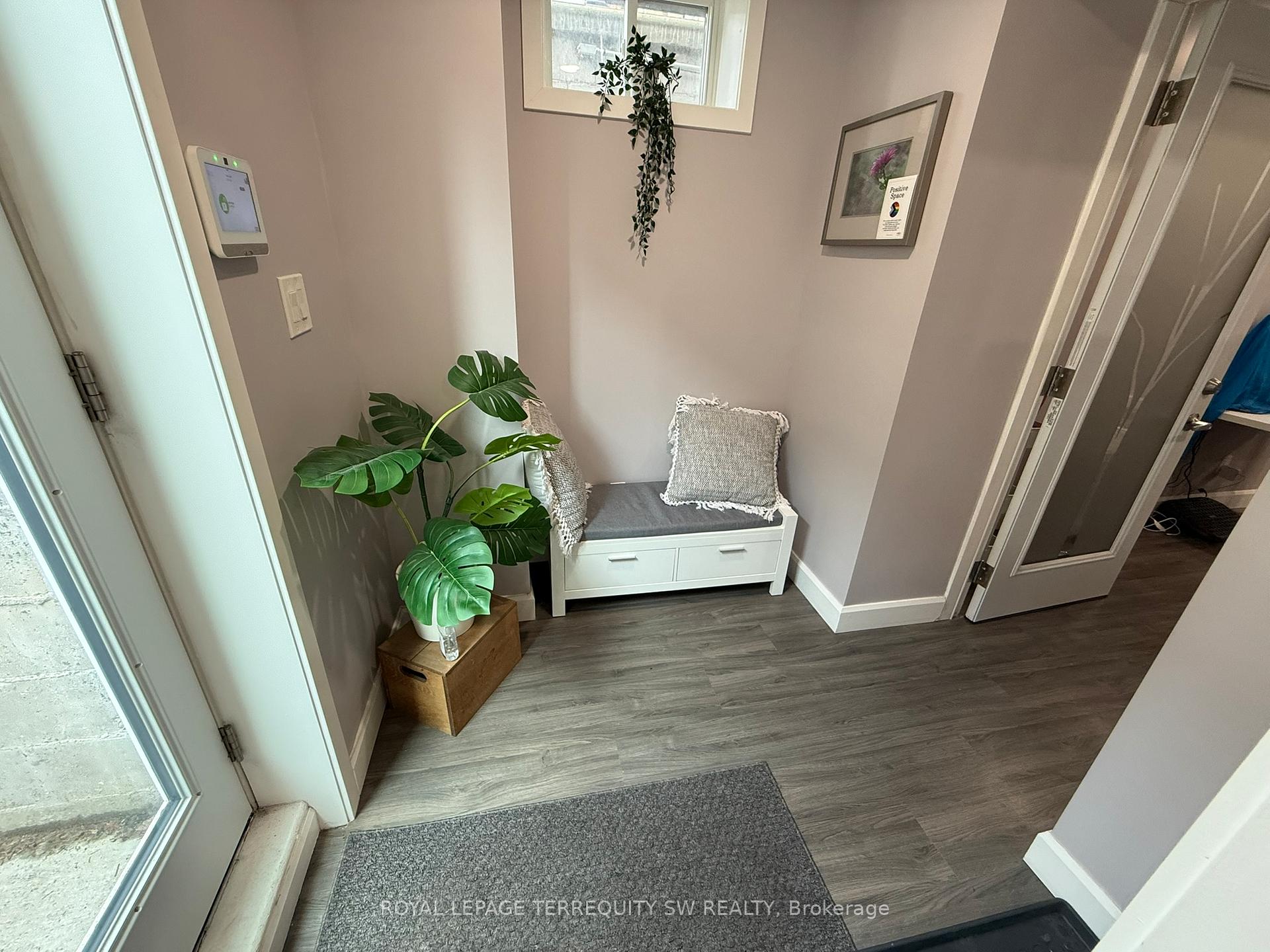 Photo 5 of Unit Unit 1 Lower, 2134 Dundas Street W, Toronto, Roncesvalles — HOMEH