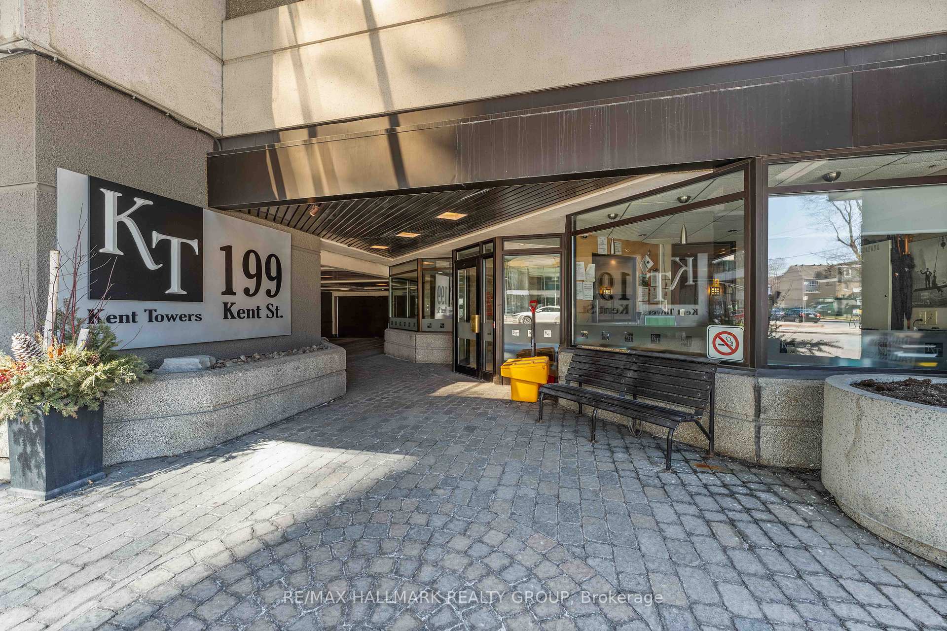 Photo 3 of Unit 1602, 199 Kent Street, Ottawa, Ottawa Centre — HOMEH