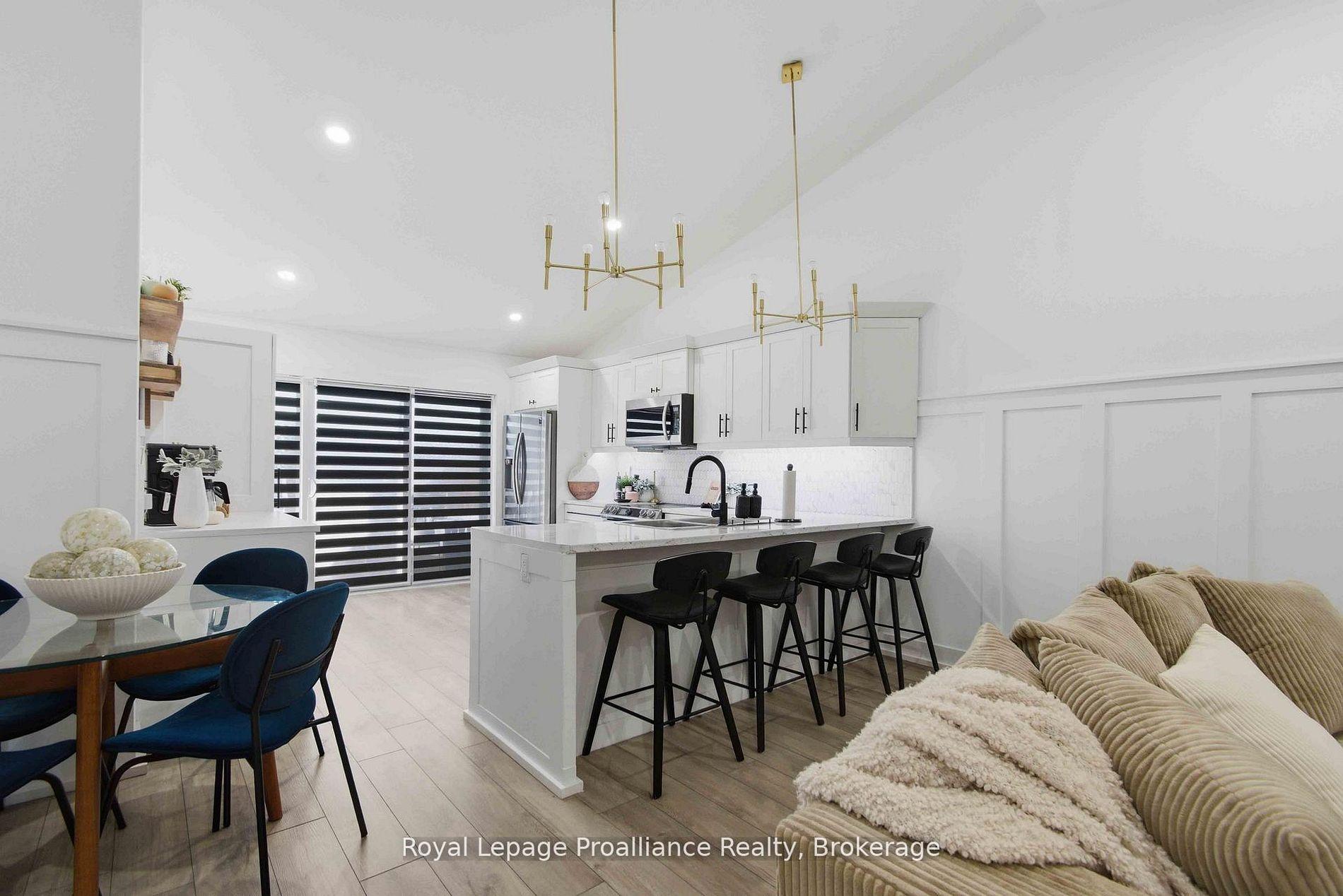 Photo 9 of 24 Buchanan Avenue, Prince Edward County, Picton — HOMEH
