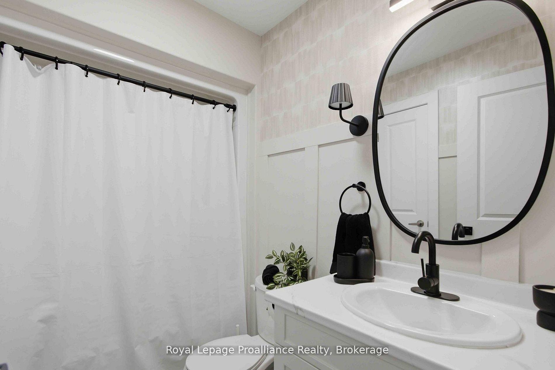 Photo 19 of 24 Buchanan Avenue, Prince Edward County, Picton — HOMEH