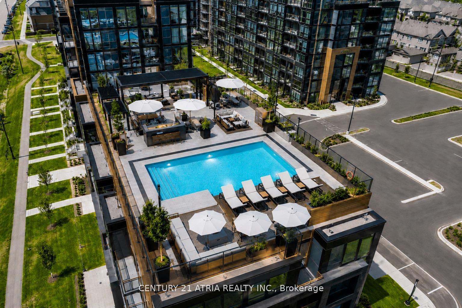 Photo 3 of Unit PH811, 2343 Khalsa Gate, Oakville, Westmount — HOMEH
