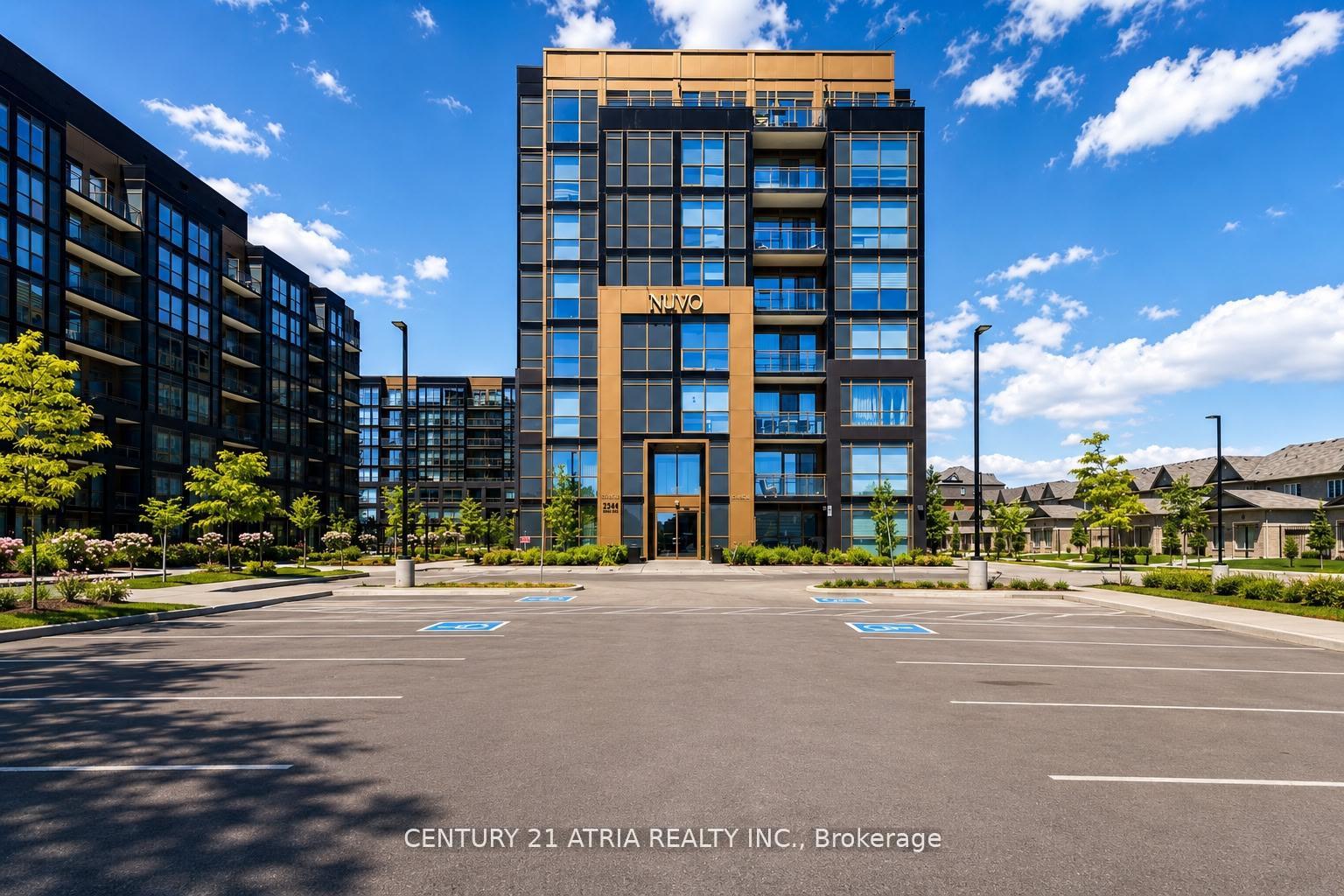 Photo 4 of Unit PH811, 2343 Khalsa Gate, Oakville, Westmount — HOMEH
