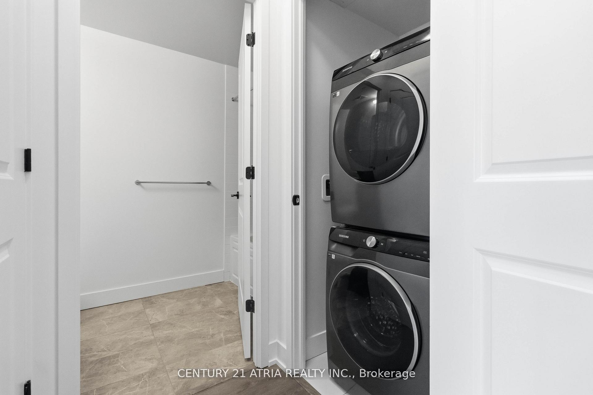 Photo 25 of Unit PH811, 2343 Khalsa Gate, Oakville, Westmount — HOMEH