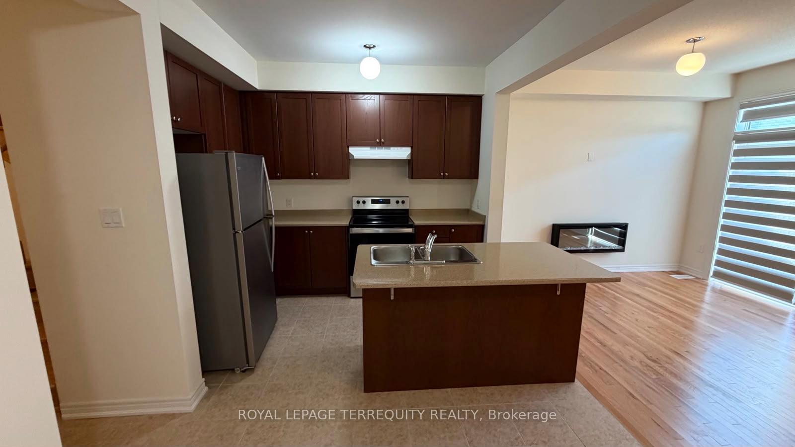 Photo 3 of 731 Potawatomi Crescent, Shelburne — HOMEH