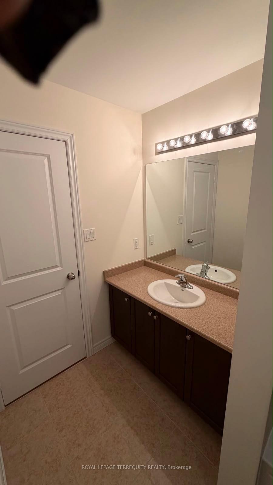 Photo 13 of 731 Potawatomi Crescent, Shelburne — HOMEH