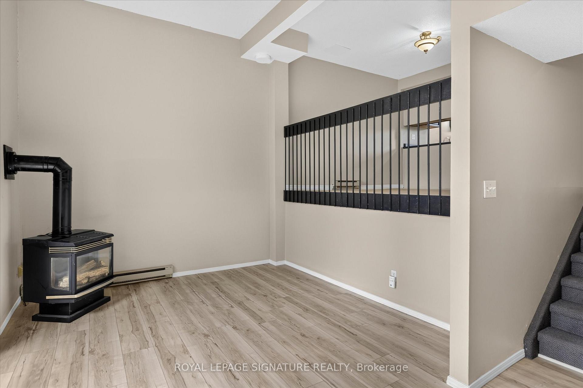 Photo 7 of Unit 36, 30 Champlain Crescent, Peterborough, Northcrest Ward 5 — HOMEH