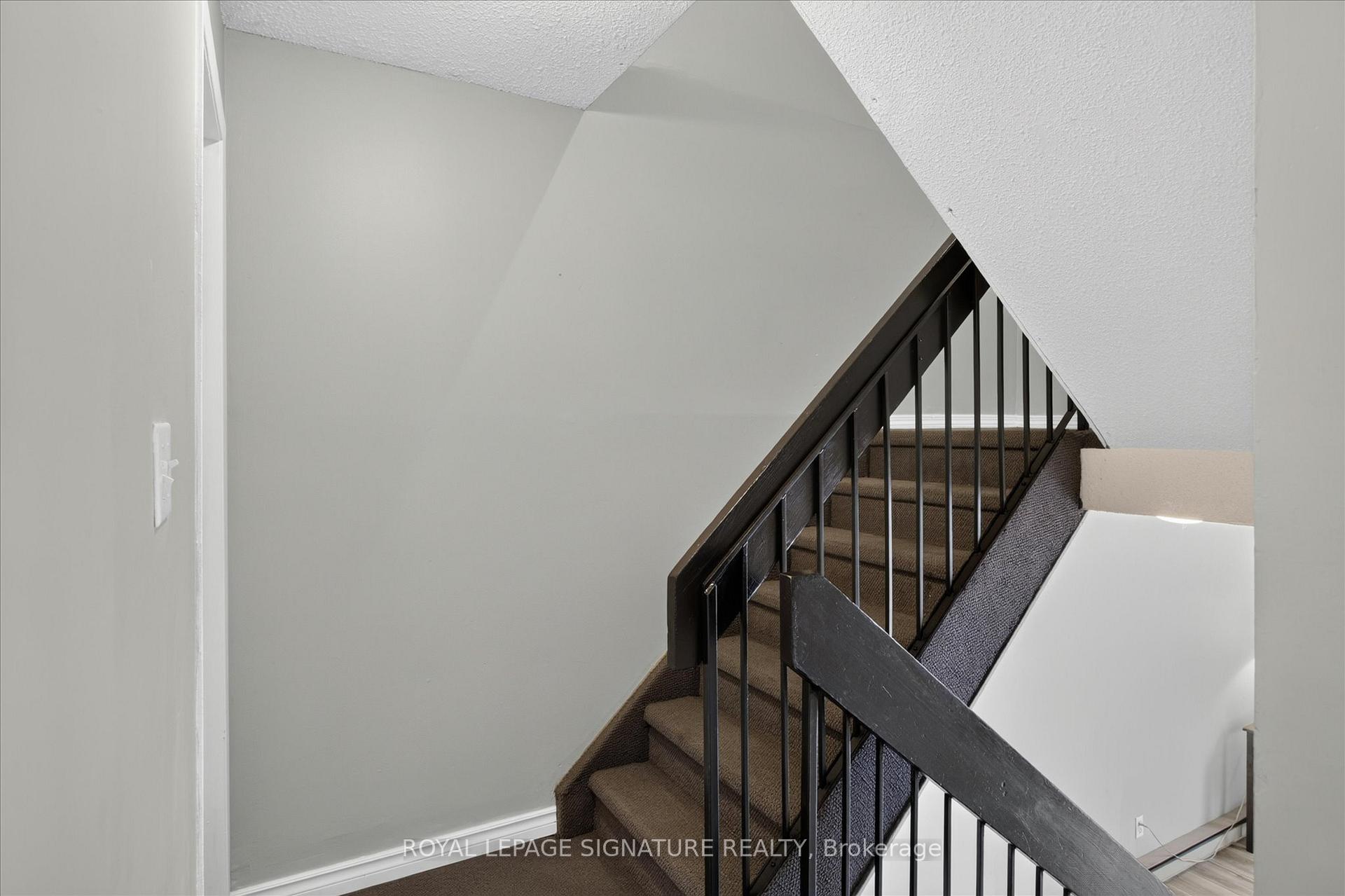 Photo 24 of Unit 36, 30 Champlain Crescent, Peterborough, Northcrest Ward 5 — HOMEH