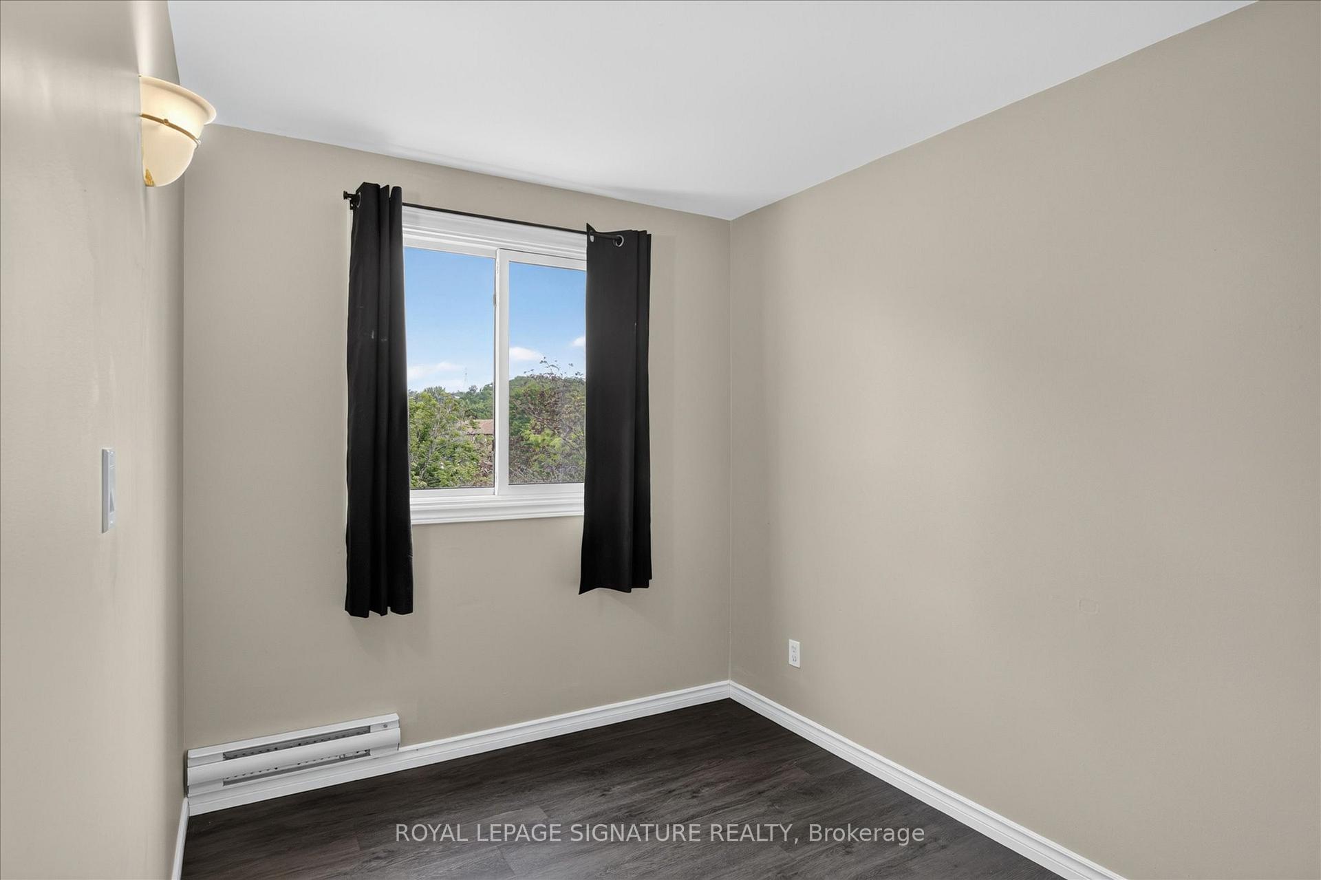 Photo 30 of Unit 36, 30 Champlain Crescent, Peterborough, Northcrest Ward 5 — HOMEH