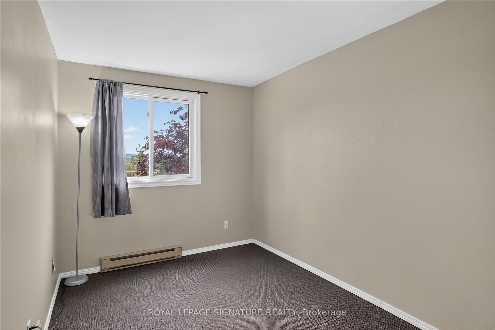 Photo 32 of Unit 36, 30 Champlain Crescent, Peterborough, Northcrest Ward 5 — HOMEH