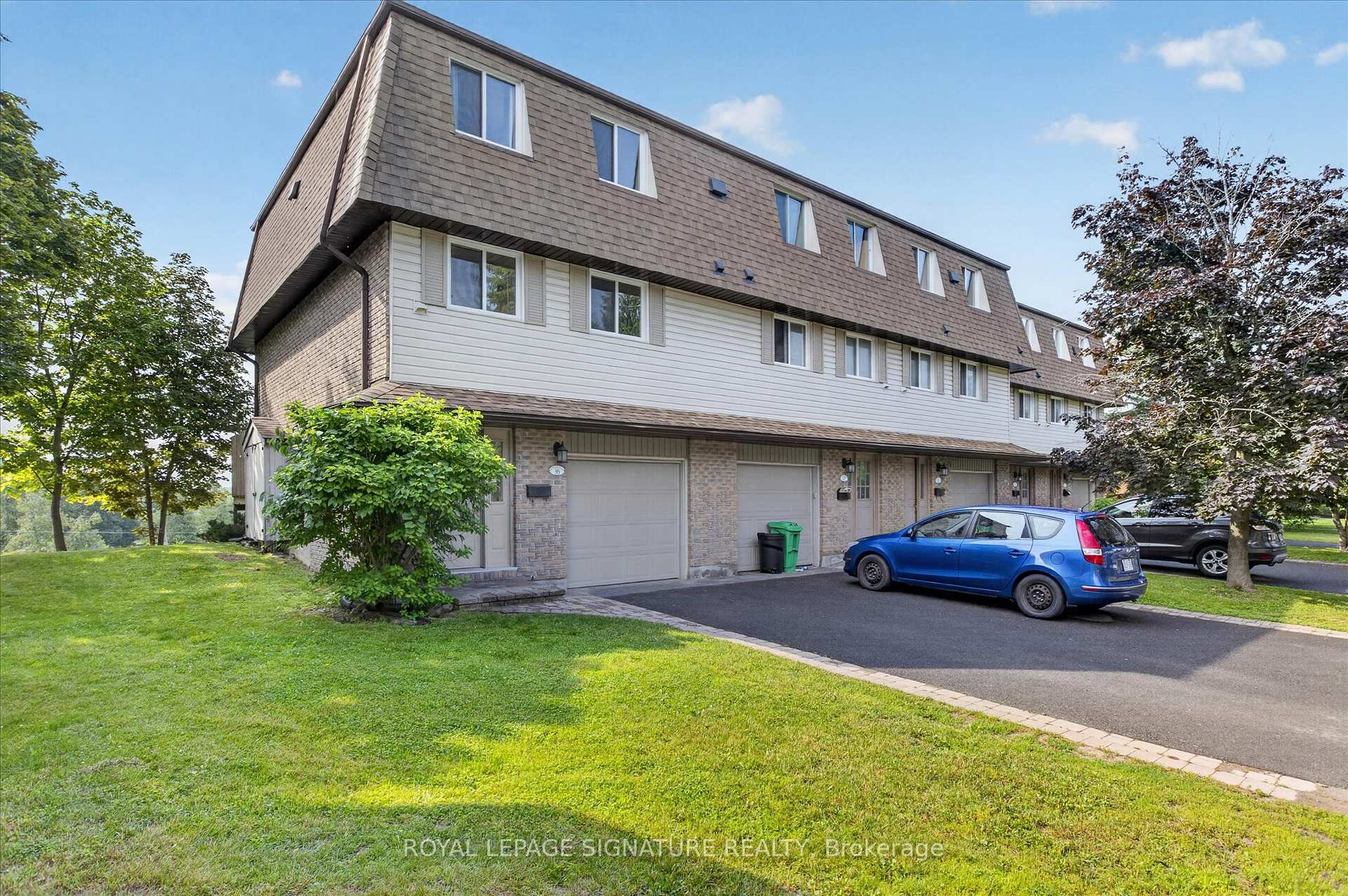 Photo 43 of Unit 36, 30 Champlain Crescent, Peterborough, Northcrest Ward 5 — HOMEH