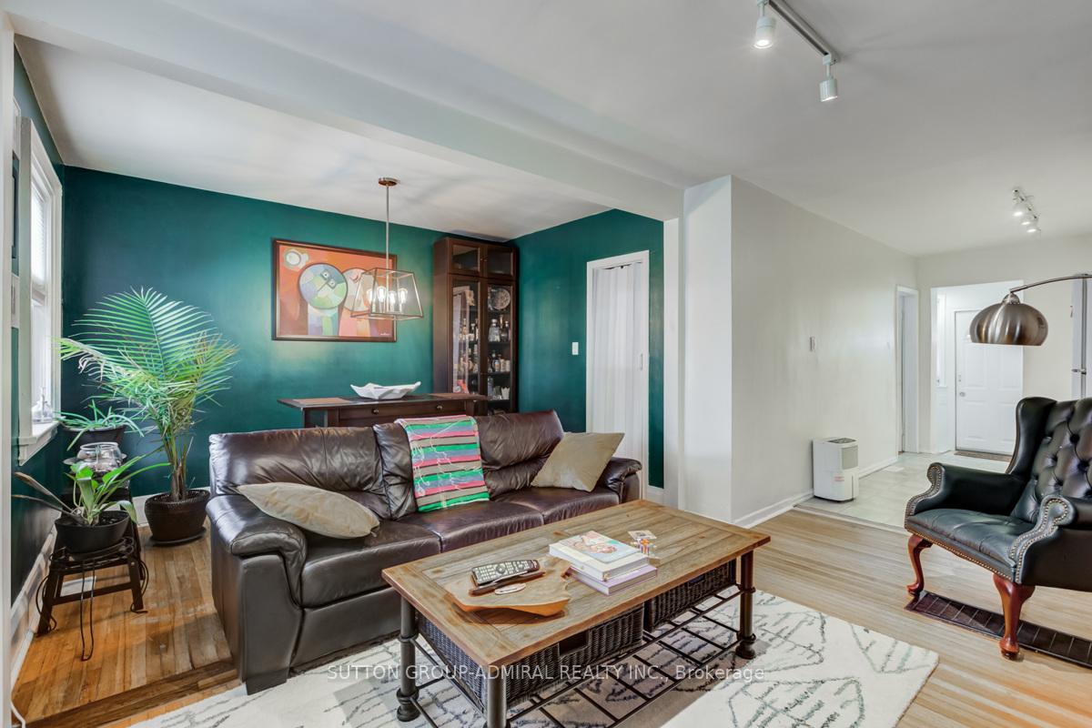 Photo 4 of 53 Pritchard Avenue, Toronto, Rockcliffe-Smythe — HOMEH