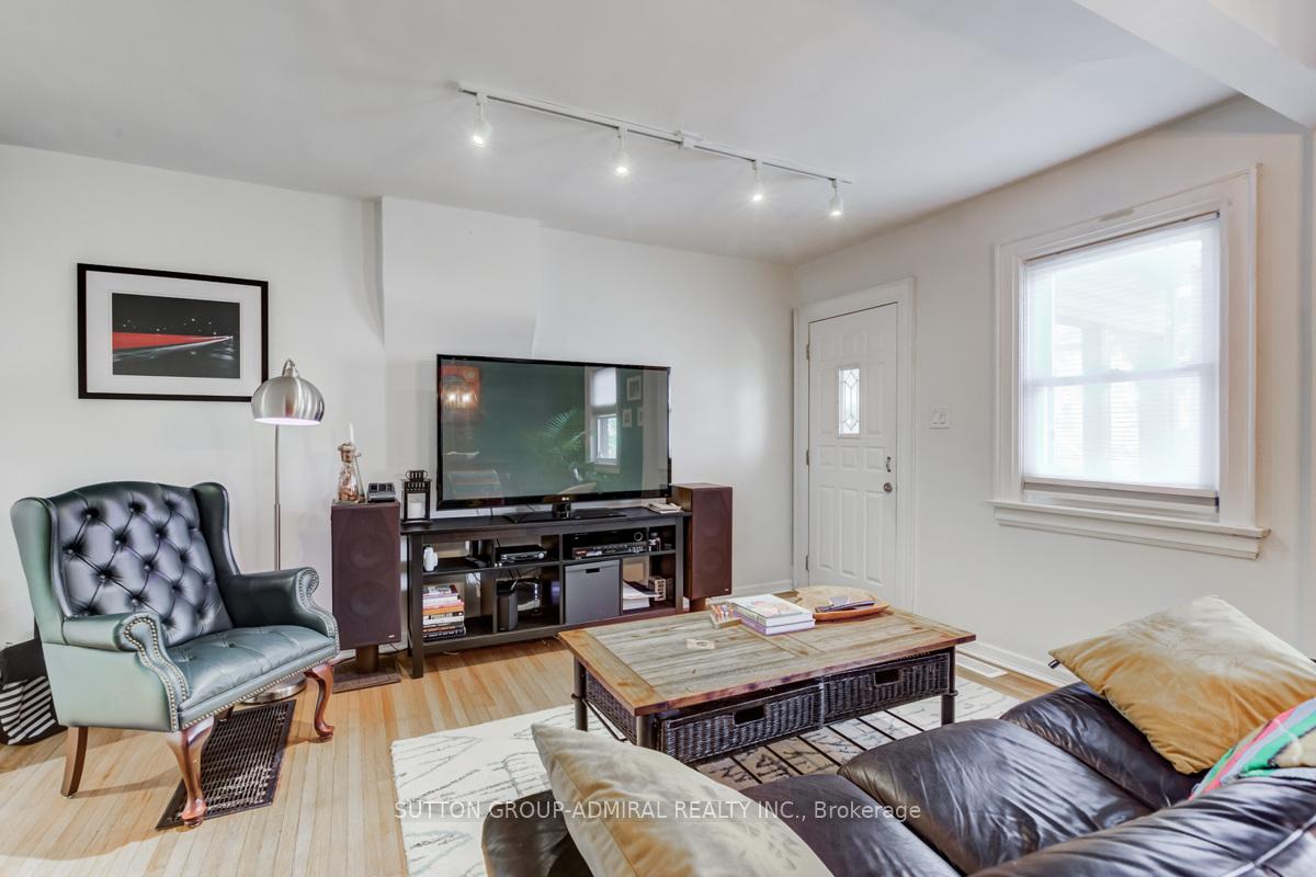 Photo 5 of 53 Pritchard Avenue, Toronto, Rockcliffe-Smythe — HOMEH