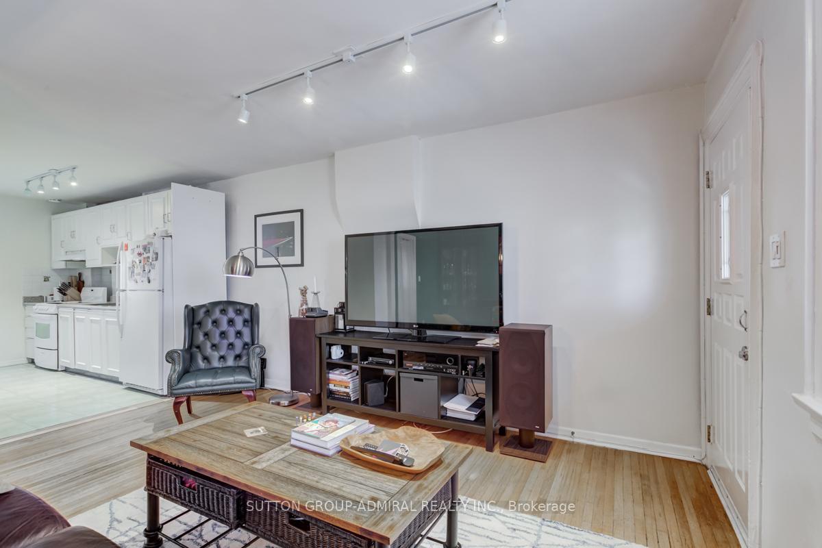 Photo 7 of 53 Pritchard Avenue, Toronto, Rockcliffe-Smythe — HOMEH