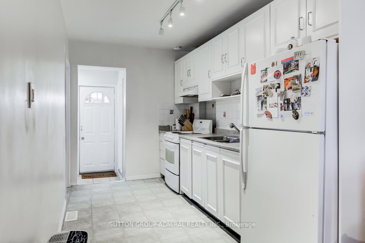 Photo 10 of 53 Pritchard Avenue, Toronto, Rockcliffe-Smythe — HOMEH