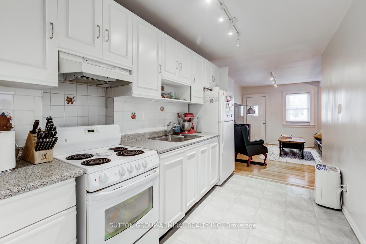 Photo 11 of 53 Pritchard Avenue, Toronto, Rockcliffe-Smythe — HOMEH