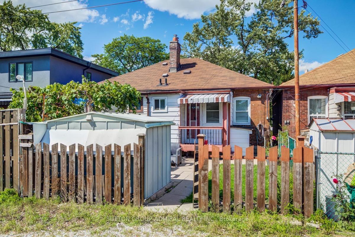 Photo 19 of 53 Pritchard Avenue, Toronto, Rockcliffe-Smythe — HOMEH