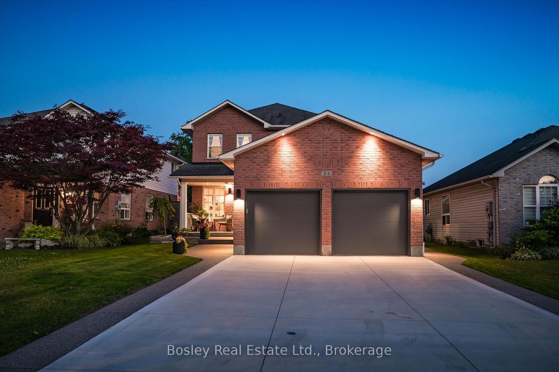 Photo 1 of 24 Watson Crescent, North Dumfries, Ayr — HOMEH