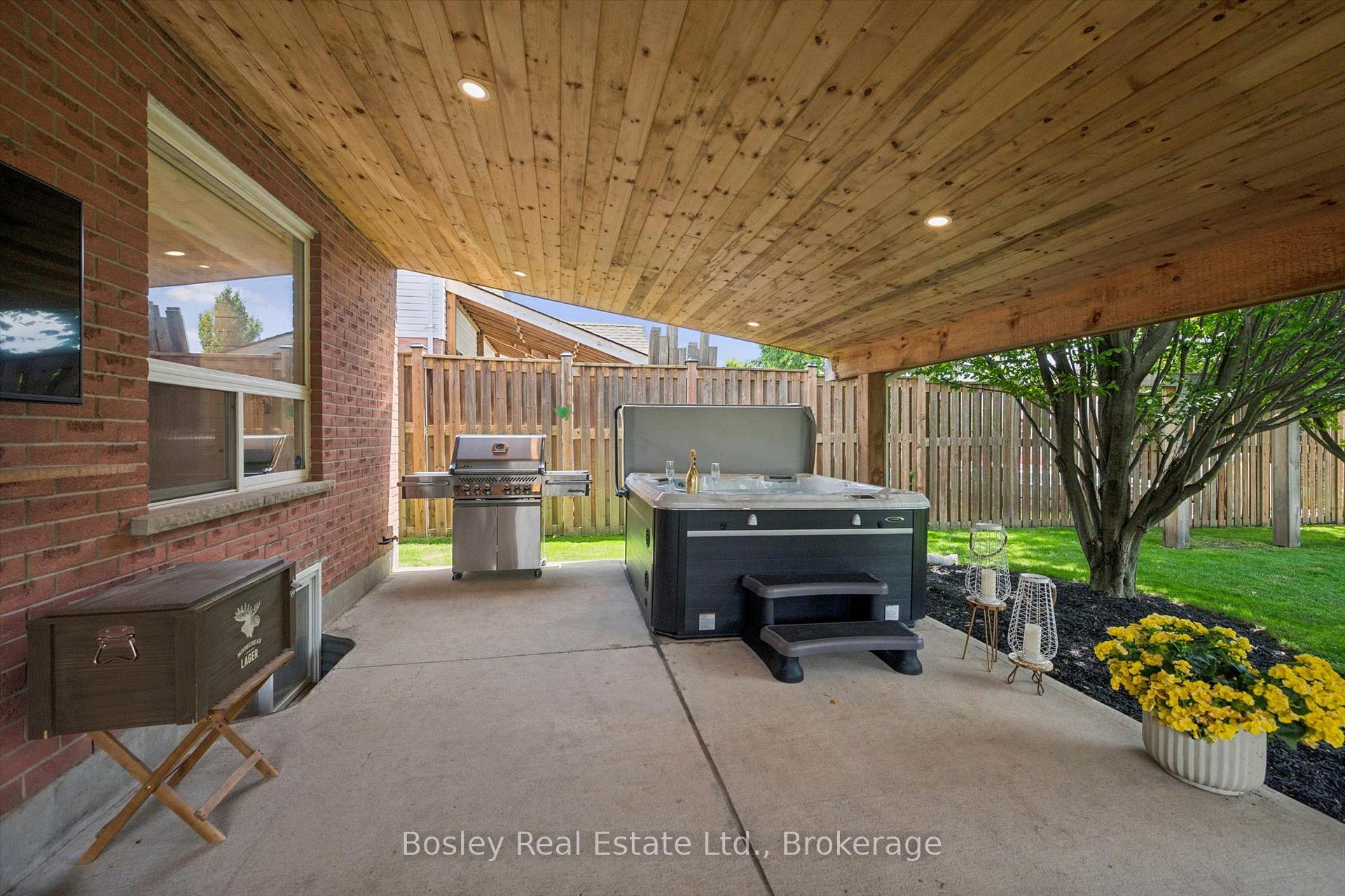 Photo 33 of 24 Watson Crescent, North Dumfries, Ayr — HOMEH