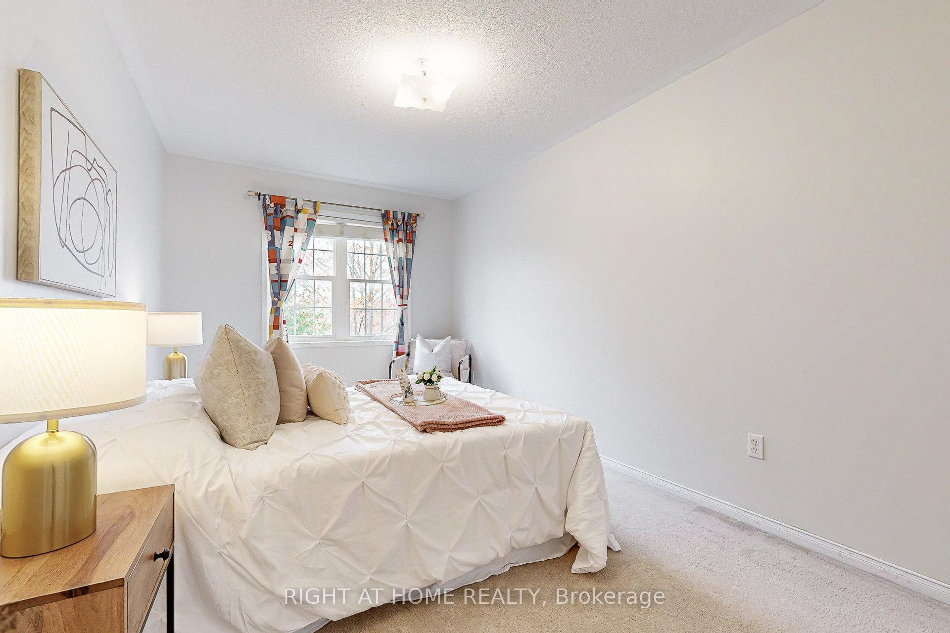 Photo 23 of 10 Pascoe Drive, Markham, Cornell — HOMEH