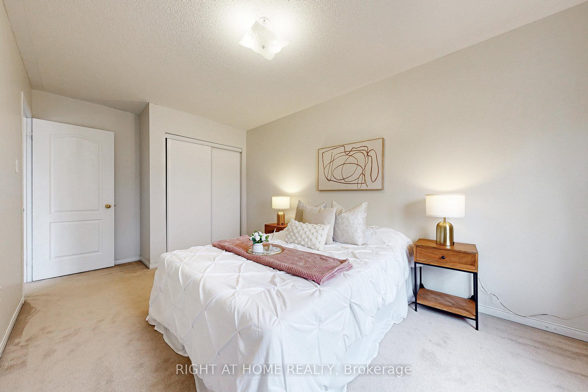 Photo 24 of 10 Pascoe Drive, Markham, Cornell — HOMEH