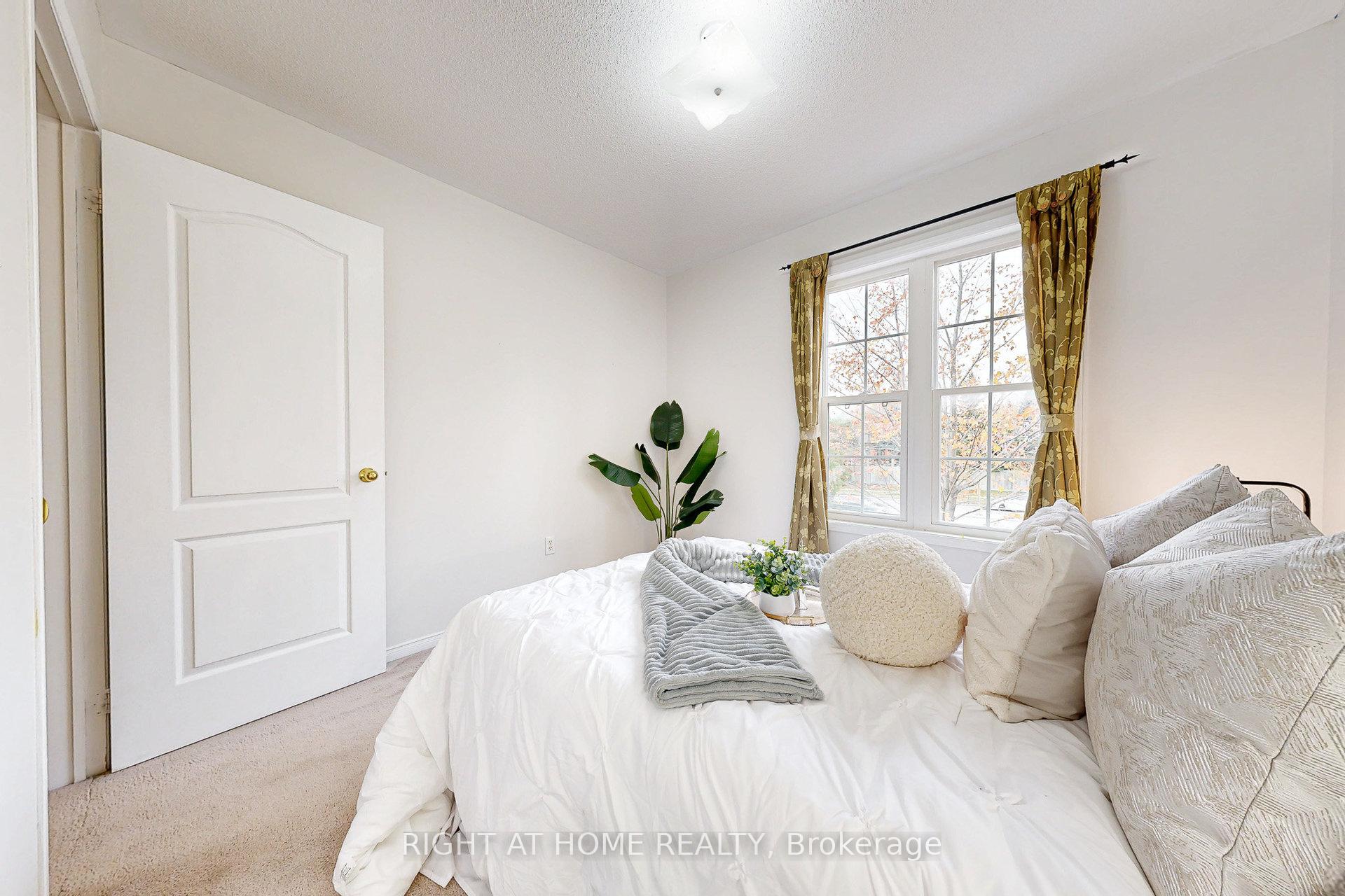 Photo 26 of 10 Pascoe Drive, Markham, Cornell — HOMEH