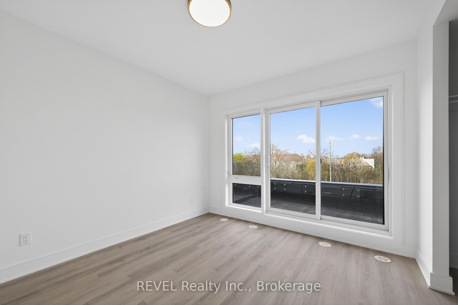 Photo 12 of 50 Everett Common, St. Catharines, Oakdale — HOMEH