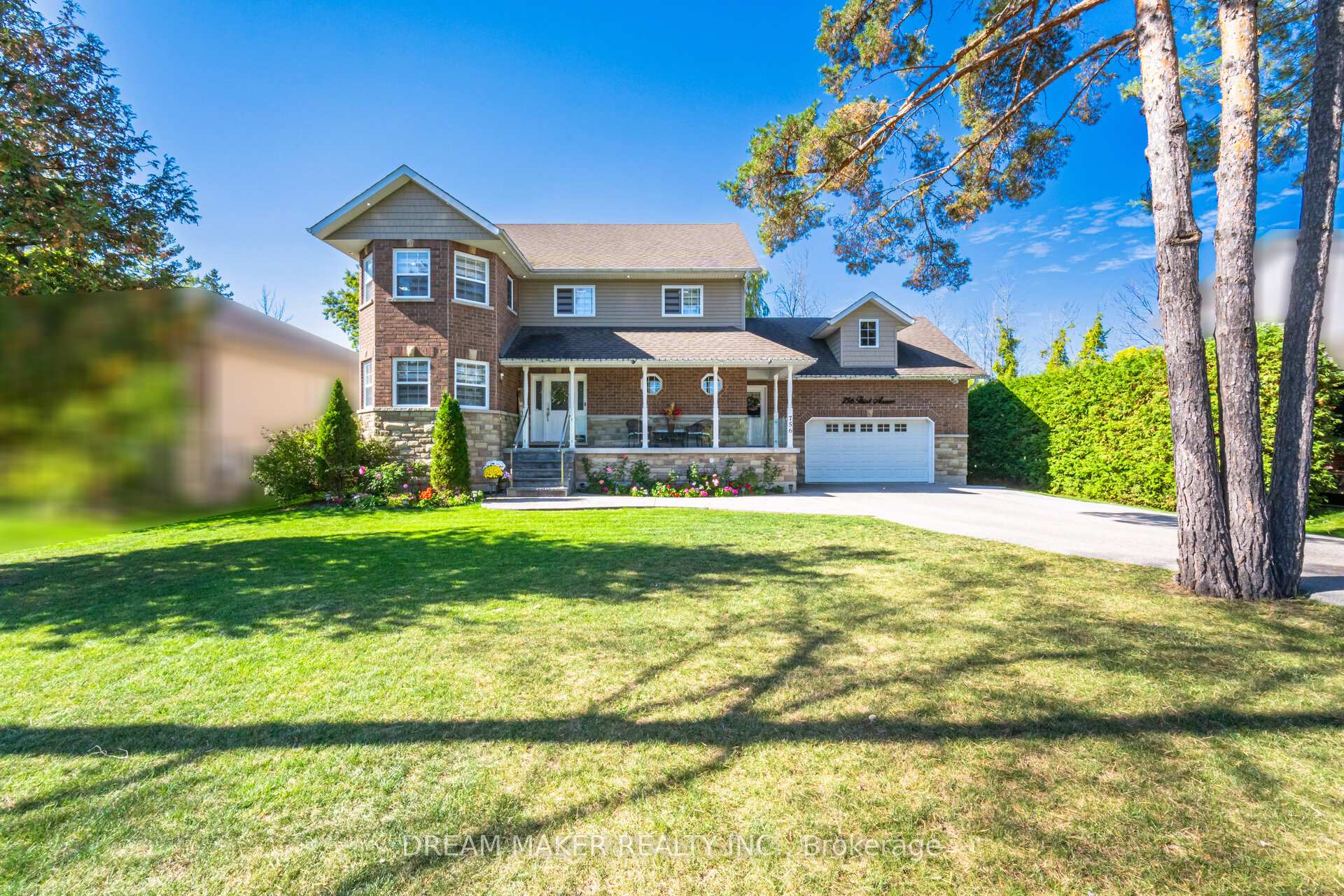 Photo 2 of 756 Third Avenue, Georgina, Historic Lakeshore Communities — HOMEH