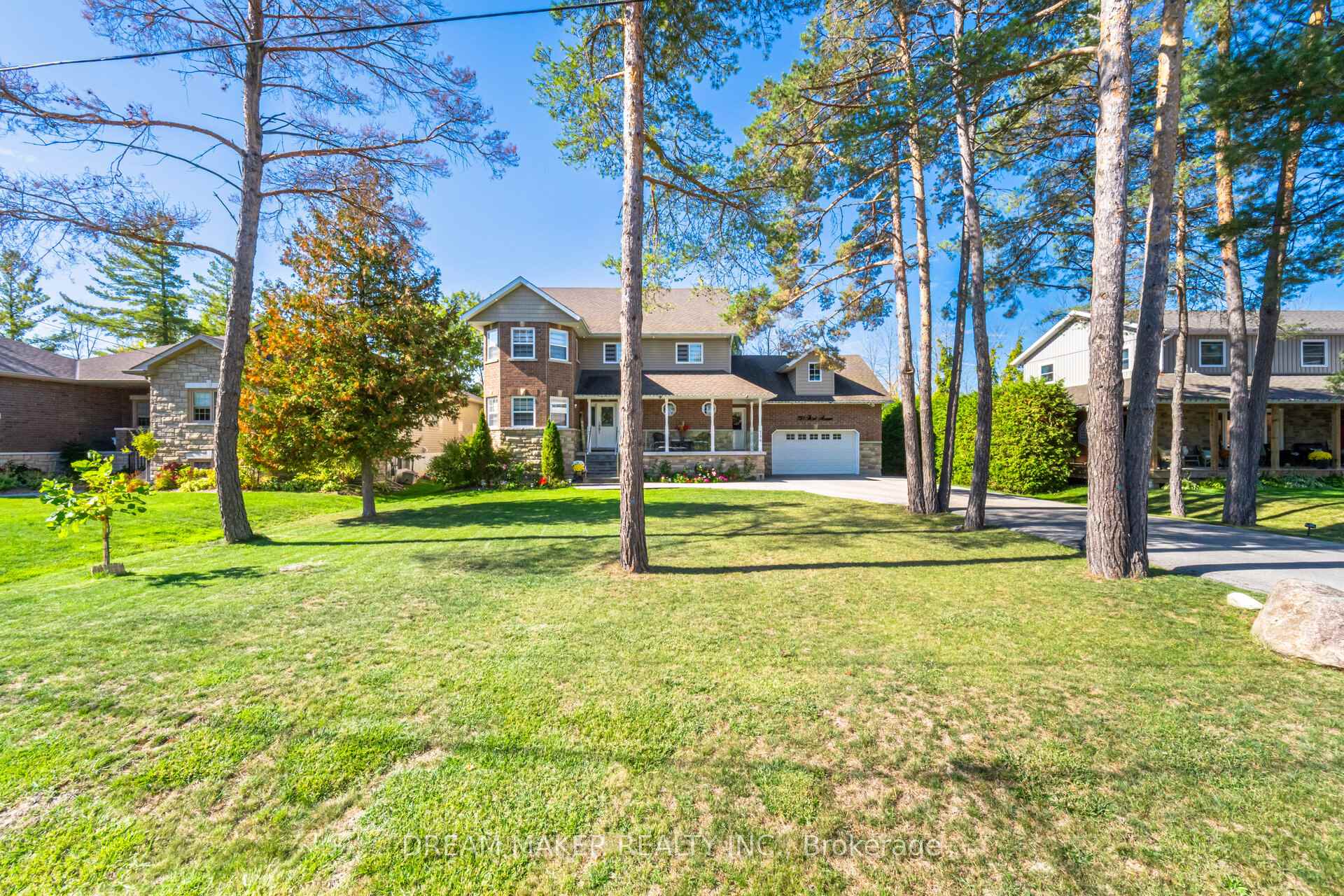 Photo 4 of 756 Third Avenue, Georgina, Historic Lakeshore Communities — HOMEH