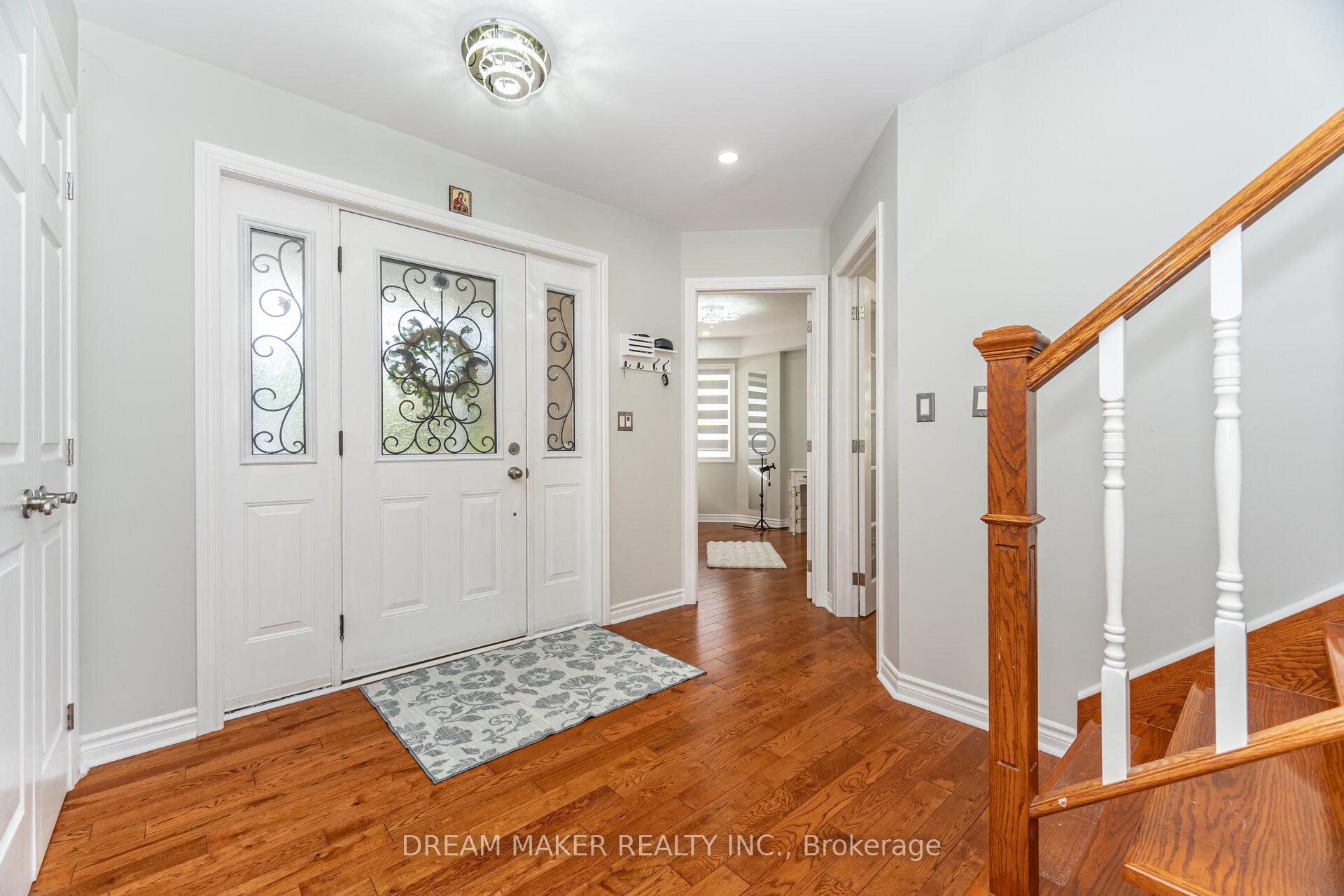 Photo 6 of 756 Third Avenue, Georgina, Historic Lakeshore Communities — HOMEH