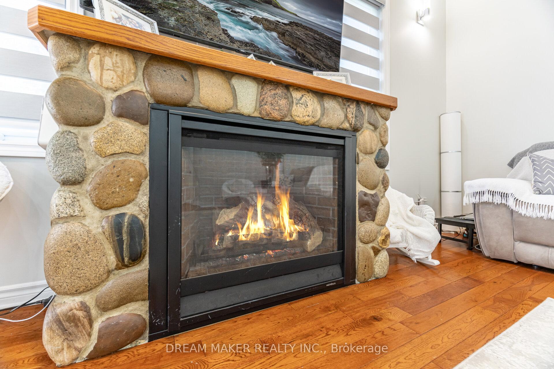Photo 9 of 756 Third Avenue, Georgina, Historic Lakeshore Communities — HOMEH