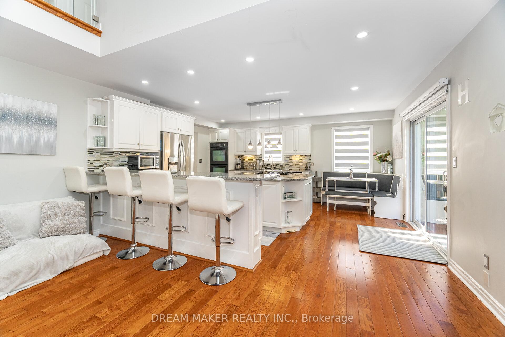 Photo 13 of 756 Third Avenue, Georgina, Historic Lakeshore Communities — HOMEH