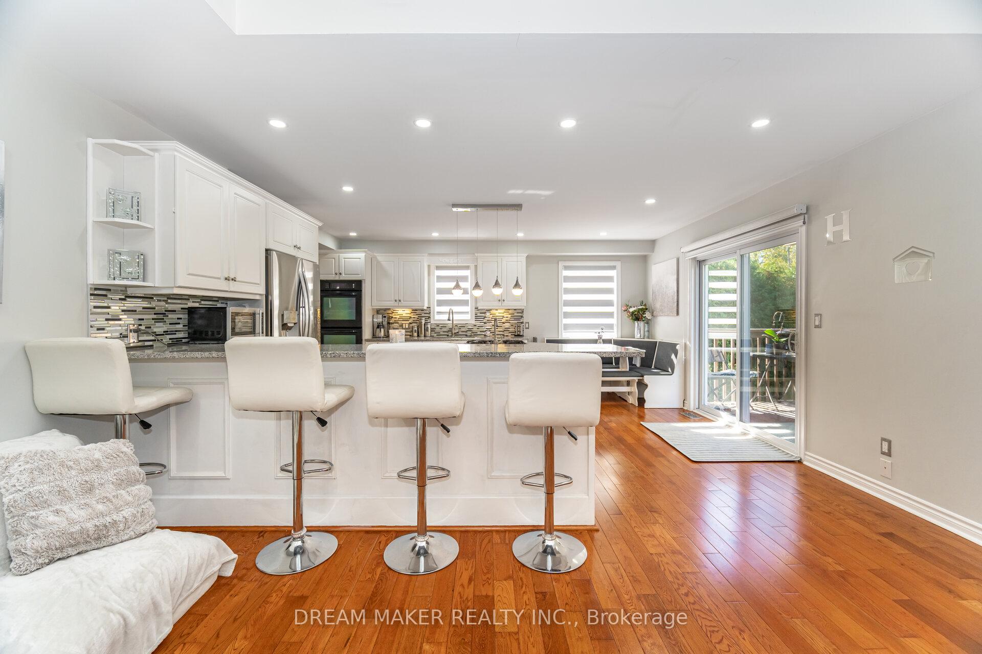 Photo 14 of 756 Third Avenue, Georgina, Historic Lakeshore Communities — HOMEH